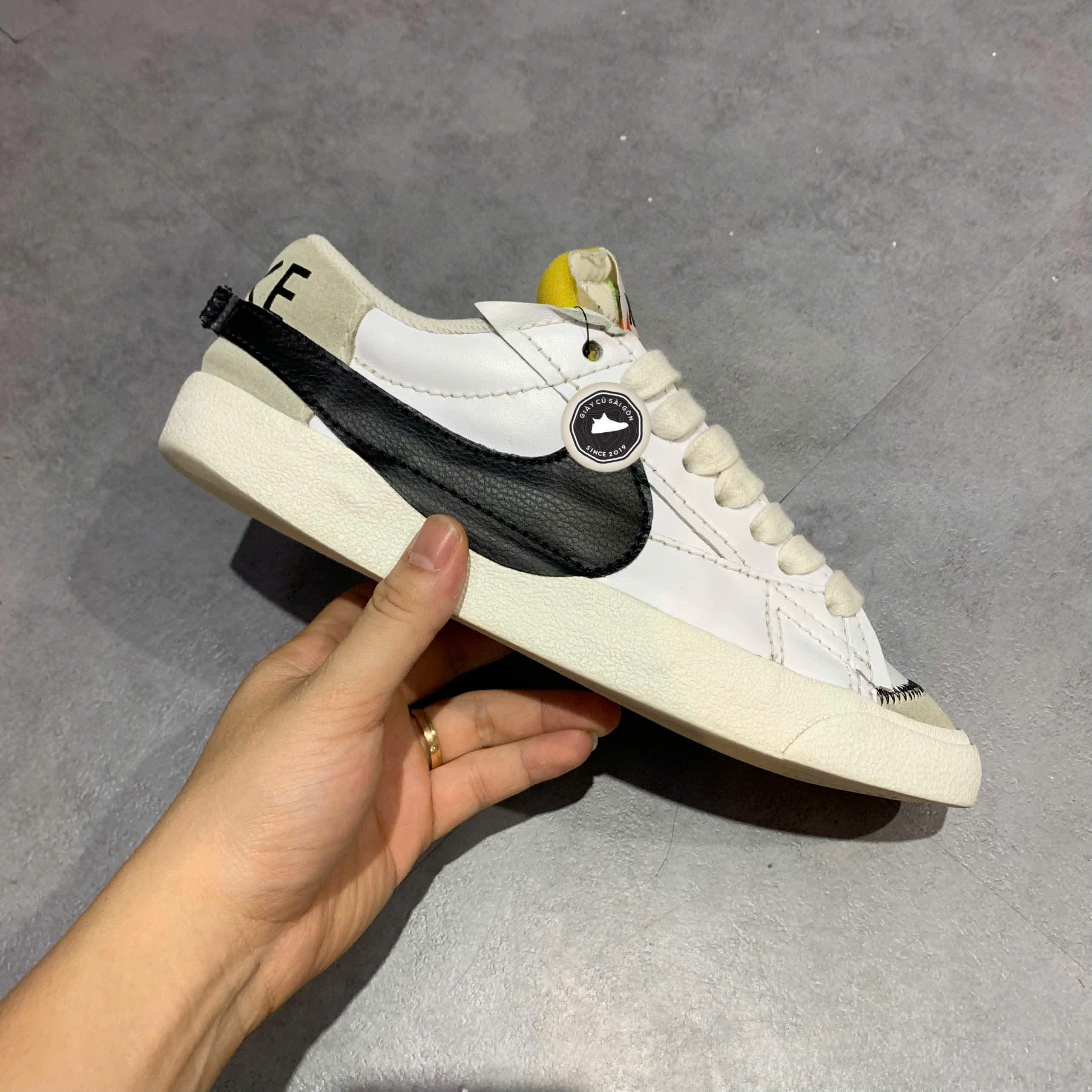 👟 NIKE BLAZER LOW '77 JUMBO 'WHITE BLACK' DN2158-101 SIZE 42 - GIÀY 2HAND CHÍNH HÃNG 👟