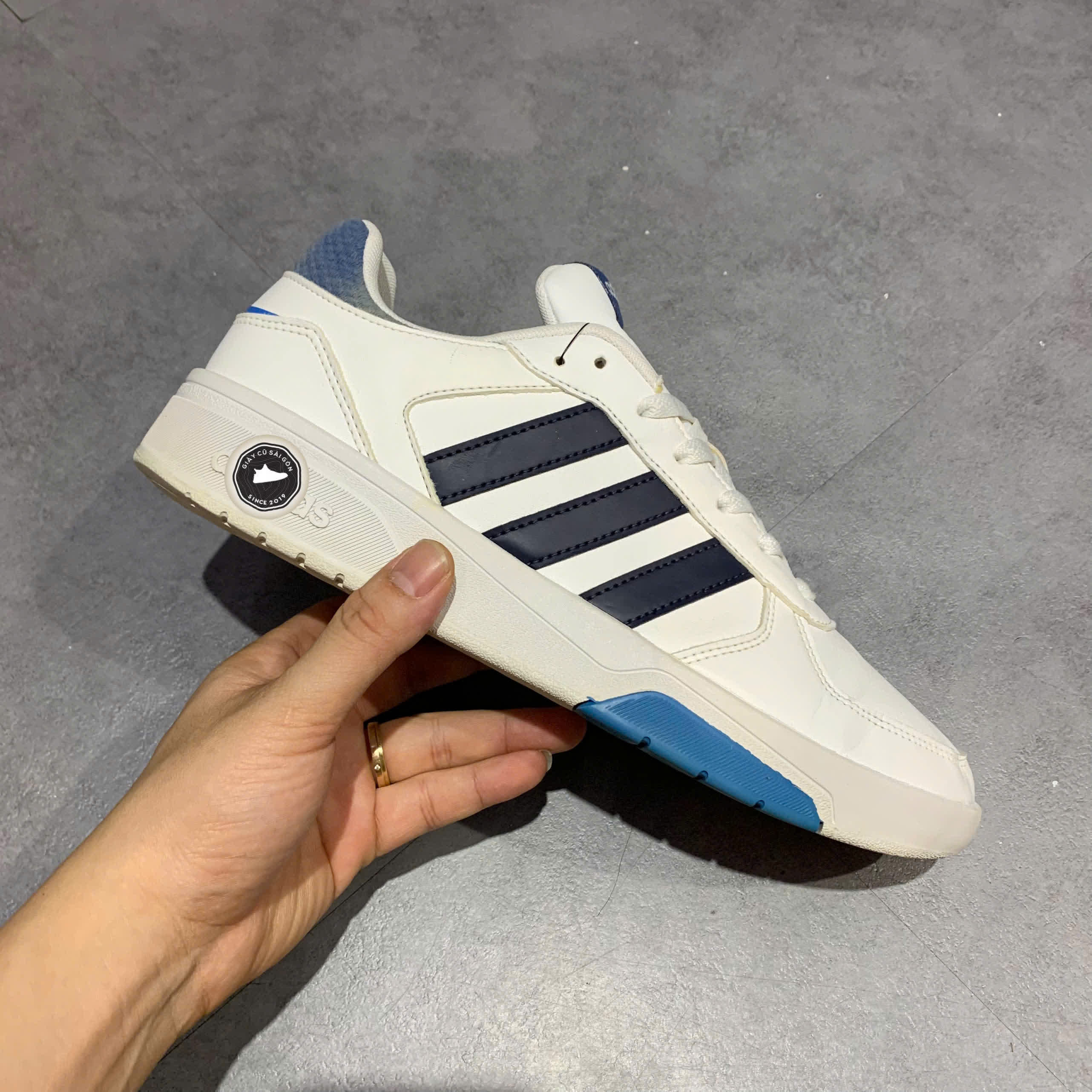 ADIDAS COURTBEAT 'WHITE LEGEND INK' – GW3866 – SIZE 42 – GIÀY 2HAND CHÍNH HÃNG