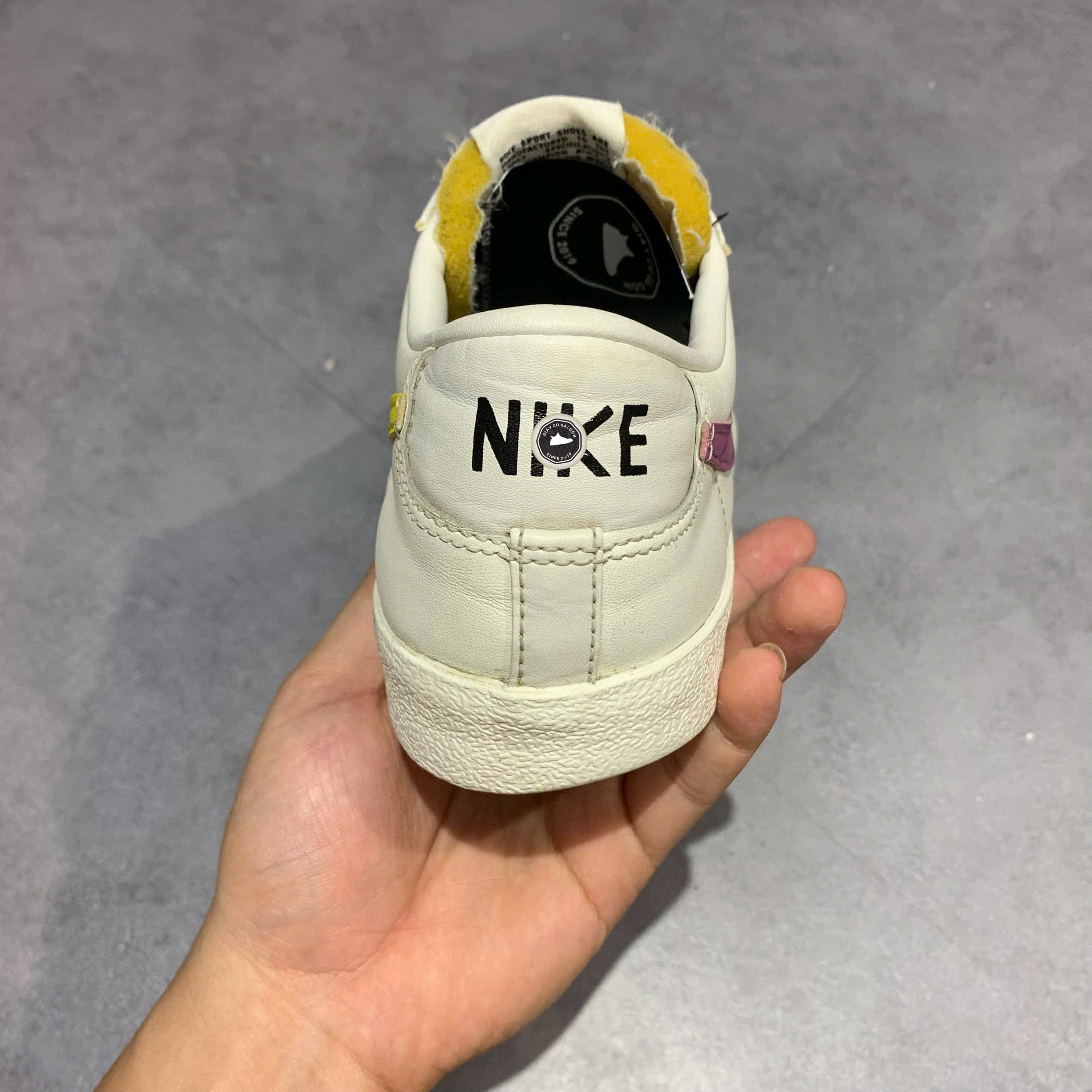 NIKE BLAZER LOW '77 VINTAGE 'SAIL MULTI' – DA6364 106 – SIZE 42 – GIÀY 2HAND CHÍNH HÃNG