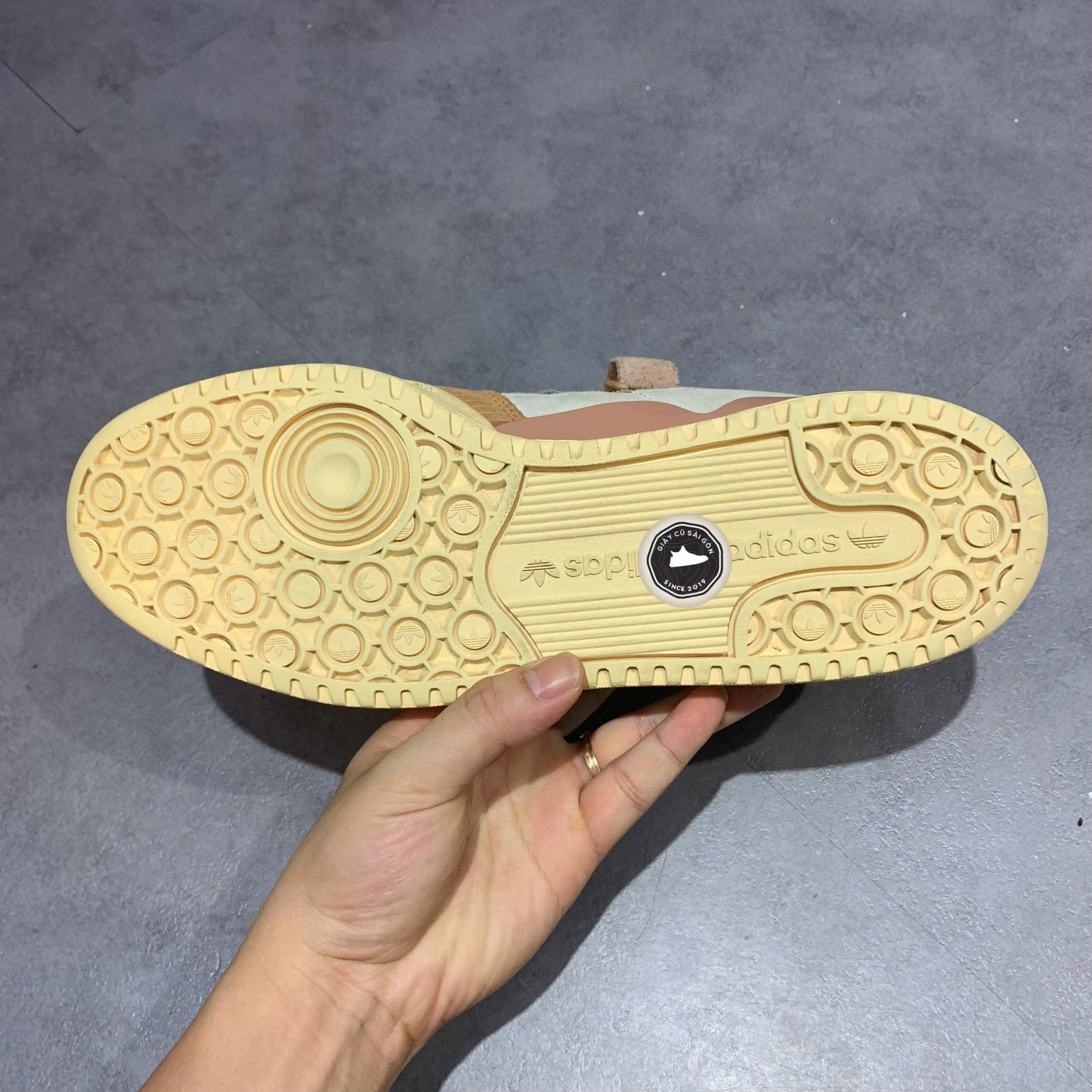 👟 ADIDAS FORUM 84 LOW 'CLAY STRATA' FZ6293 SIZE 42 2/3 - GIÀY 2HAND CHÍNH HÃNG 👟