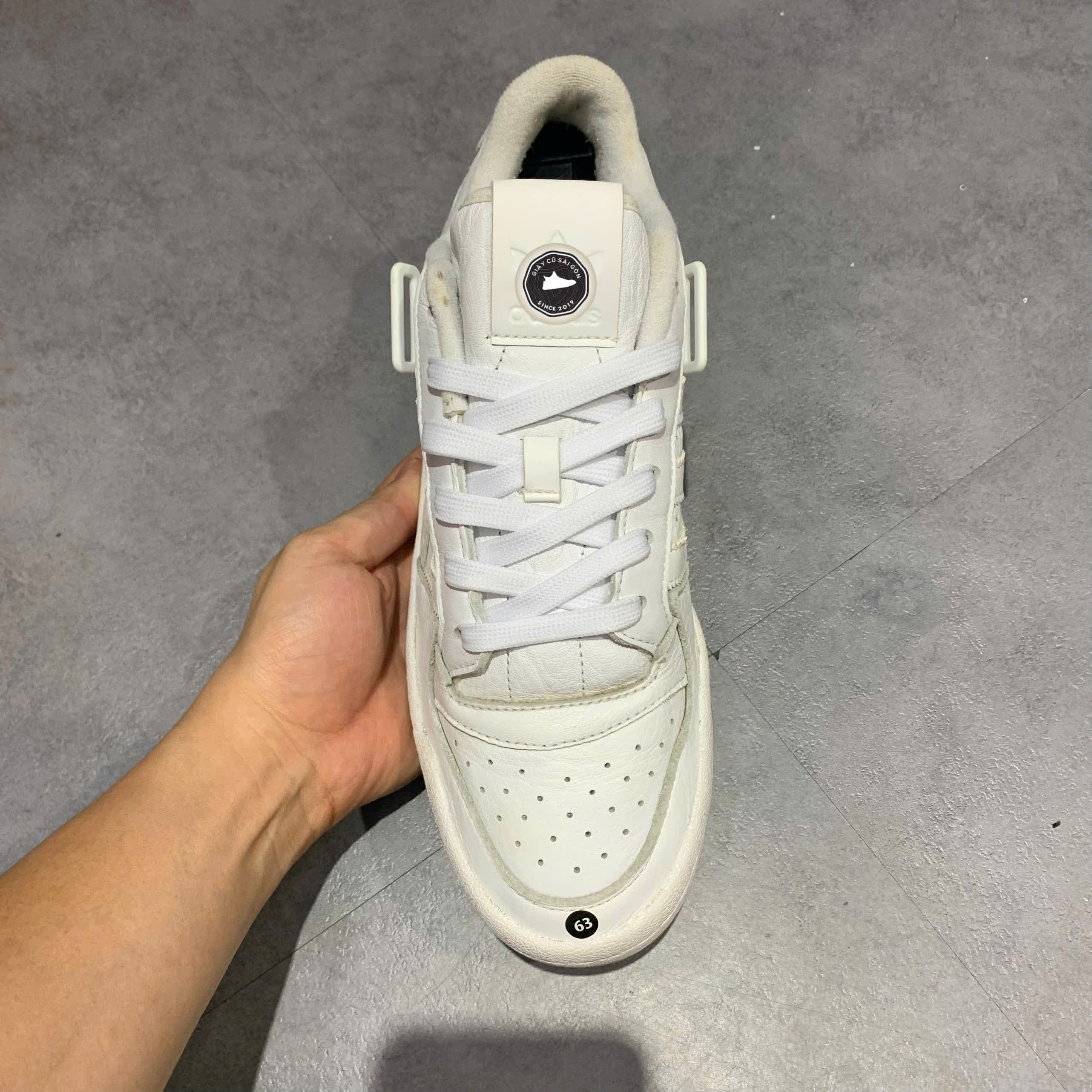 ADIDAS FORUM LOW 'WHITE GUM' – GX1072 – SIZE 42 – GIÀY 2HAND CHÍNH HÃNG
