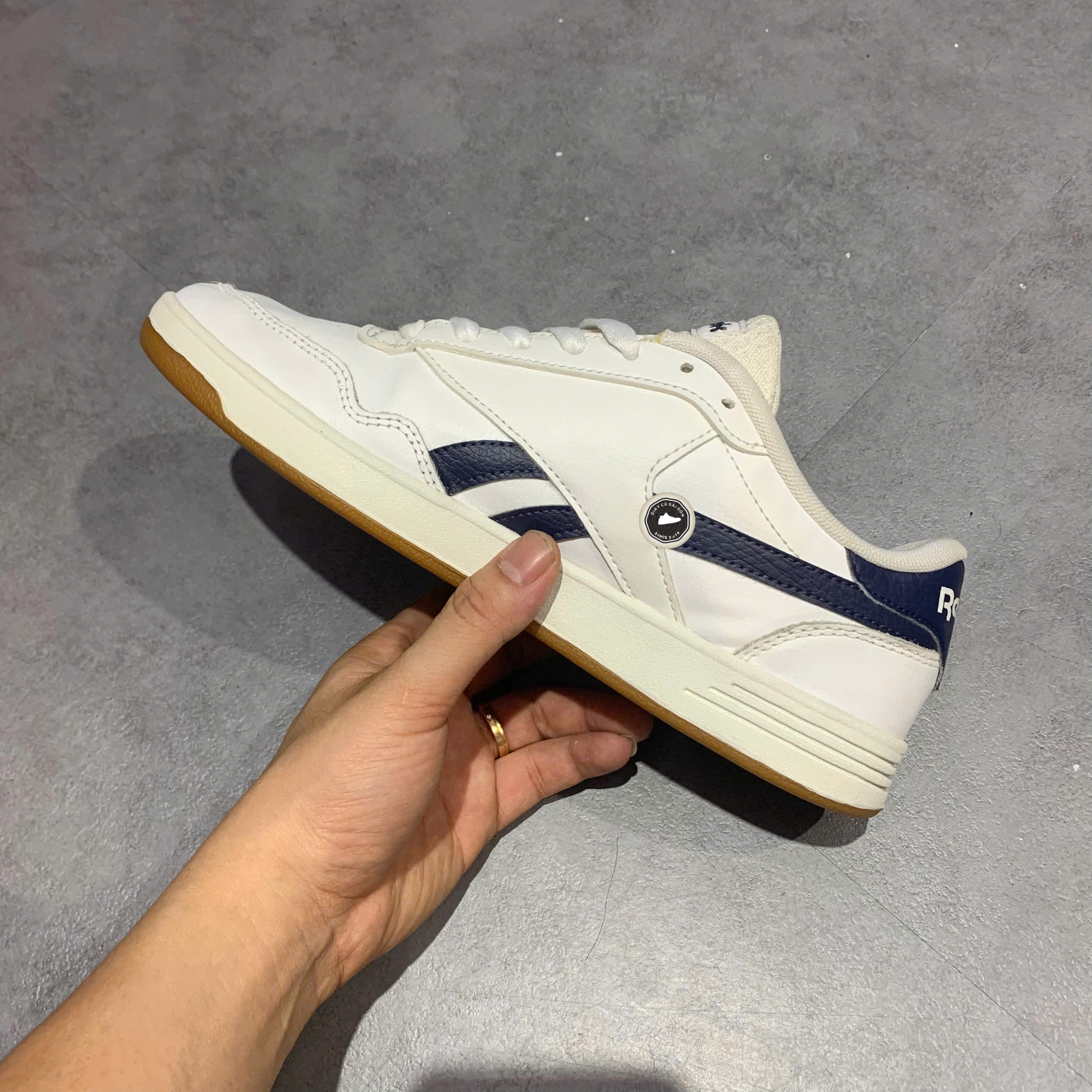 REEBOK ROYAL TECHQUE 'WHITE' CN3196 SIZE 40 – Giày 2hand Chính Hãng PVN18509
