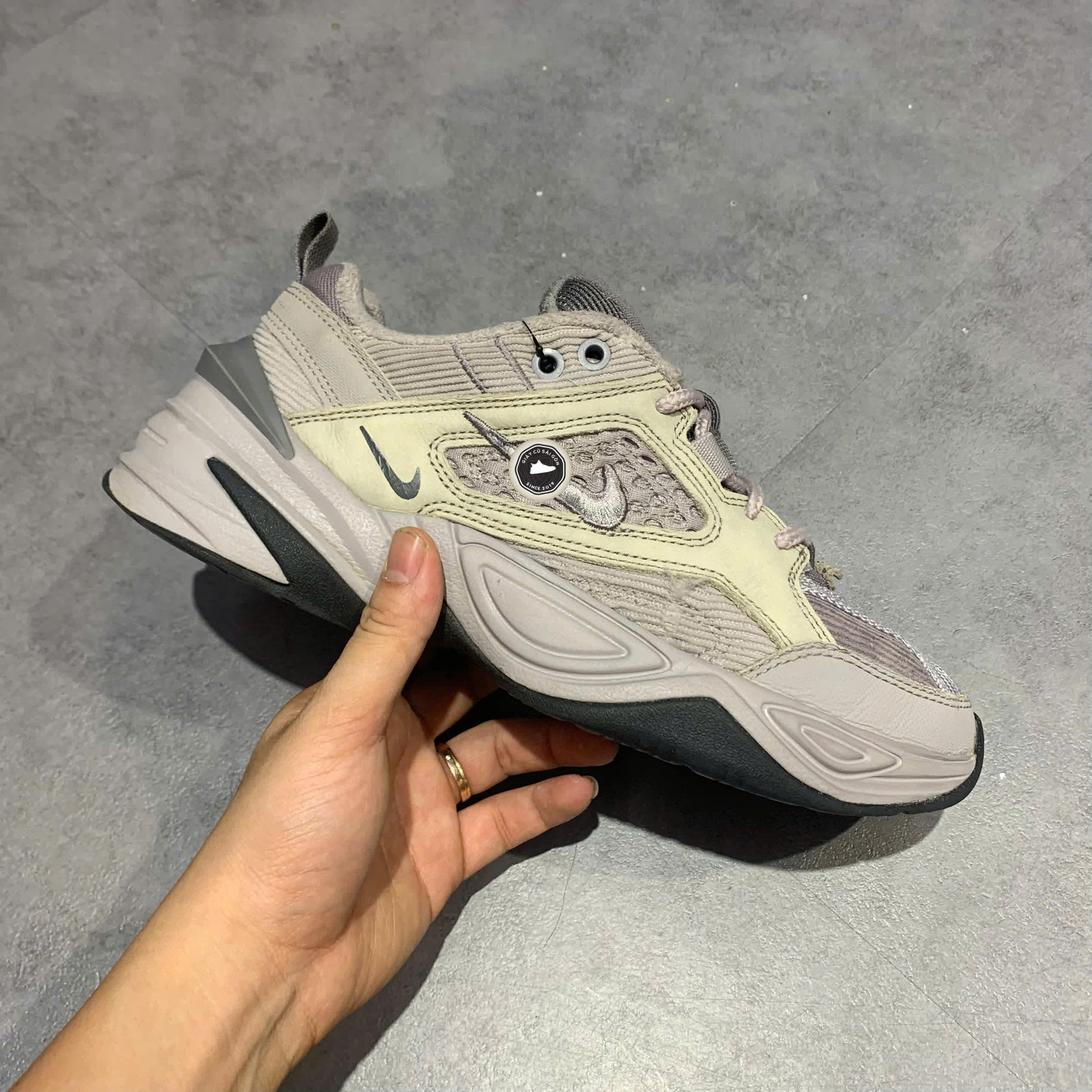 NIKE M2K TEKNO ATMOSPHERE GREY BV0074-001 SIZE 40.5 GIÀY 2HAND
