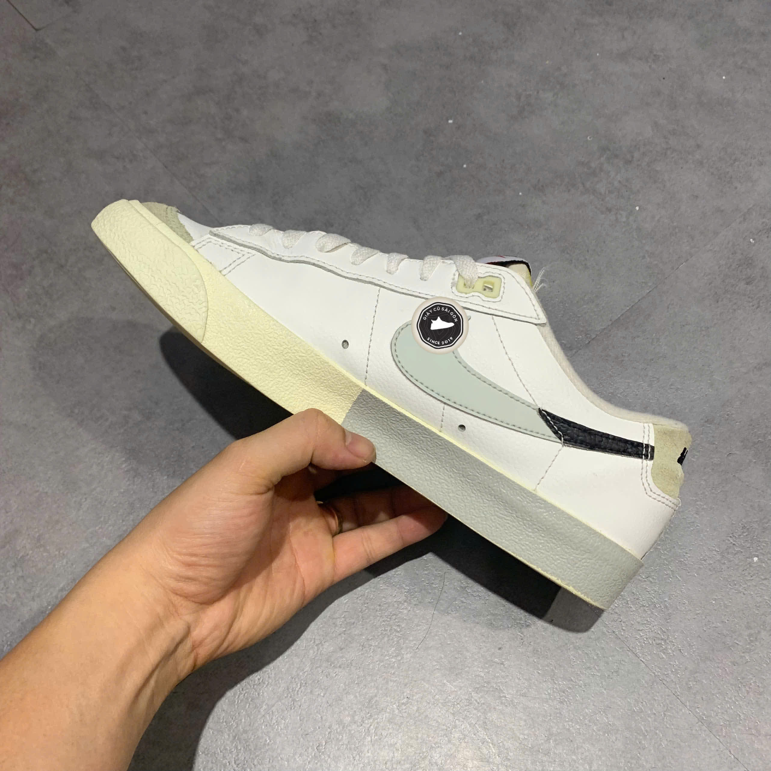 NIKE BLAZER LOW '77 “SPLIT” – DZ2544-100 – GIÀY 2HAND CHÍNH HÃNG