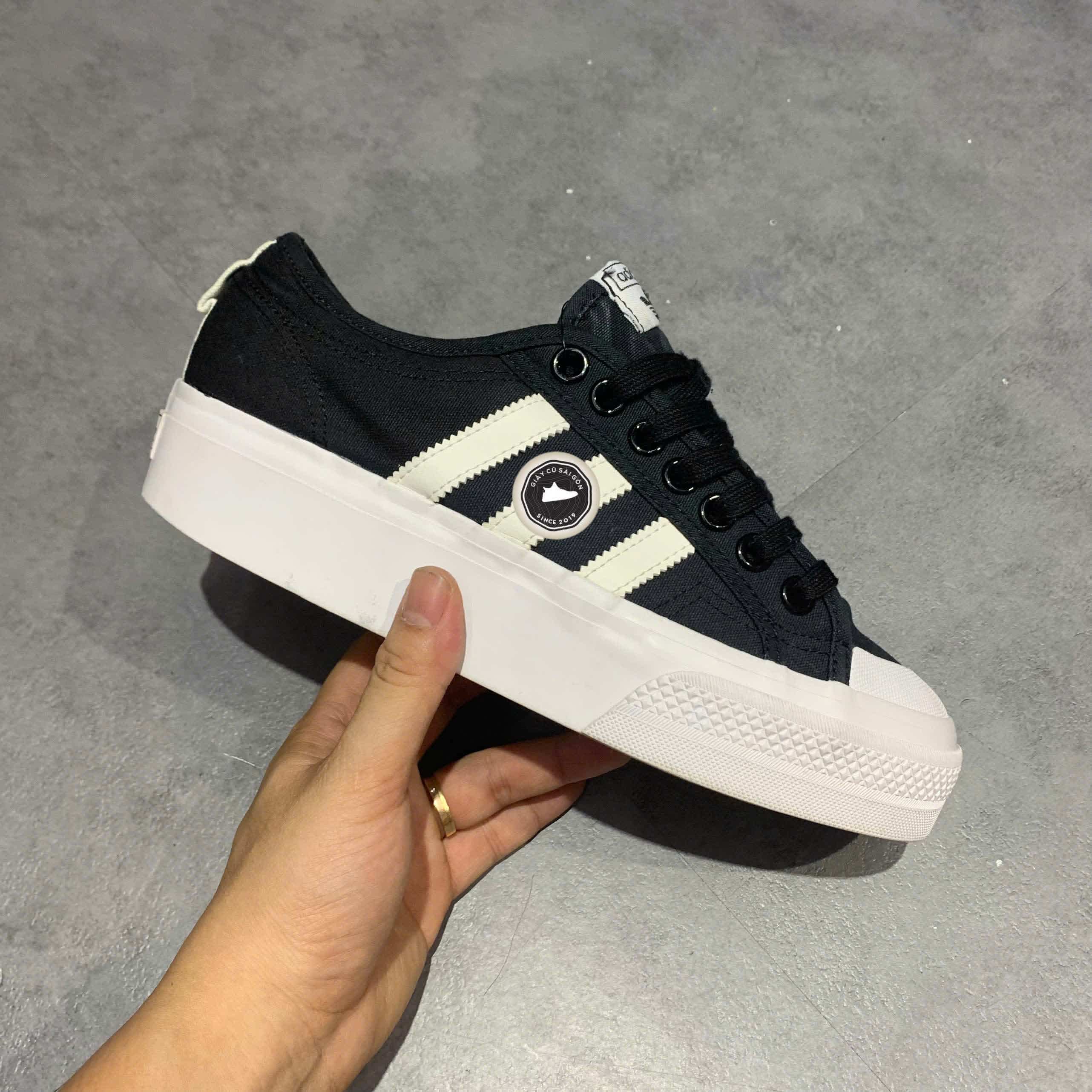 ADIDAS NIZZA PLATFORM SHOES – FV5321 – GIÀY 2HAND CHÍNH HÃNG