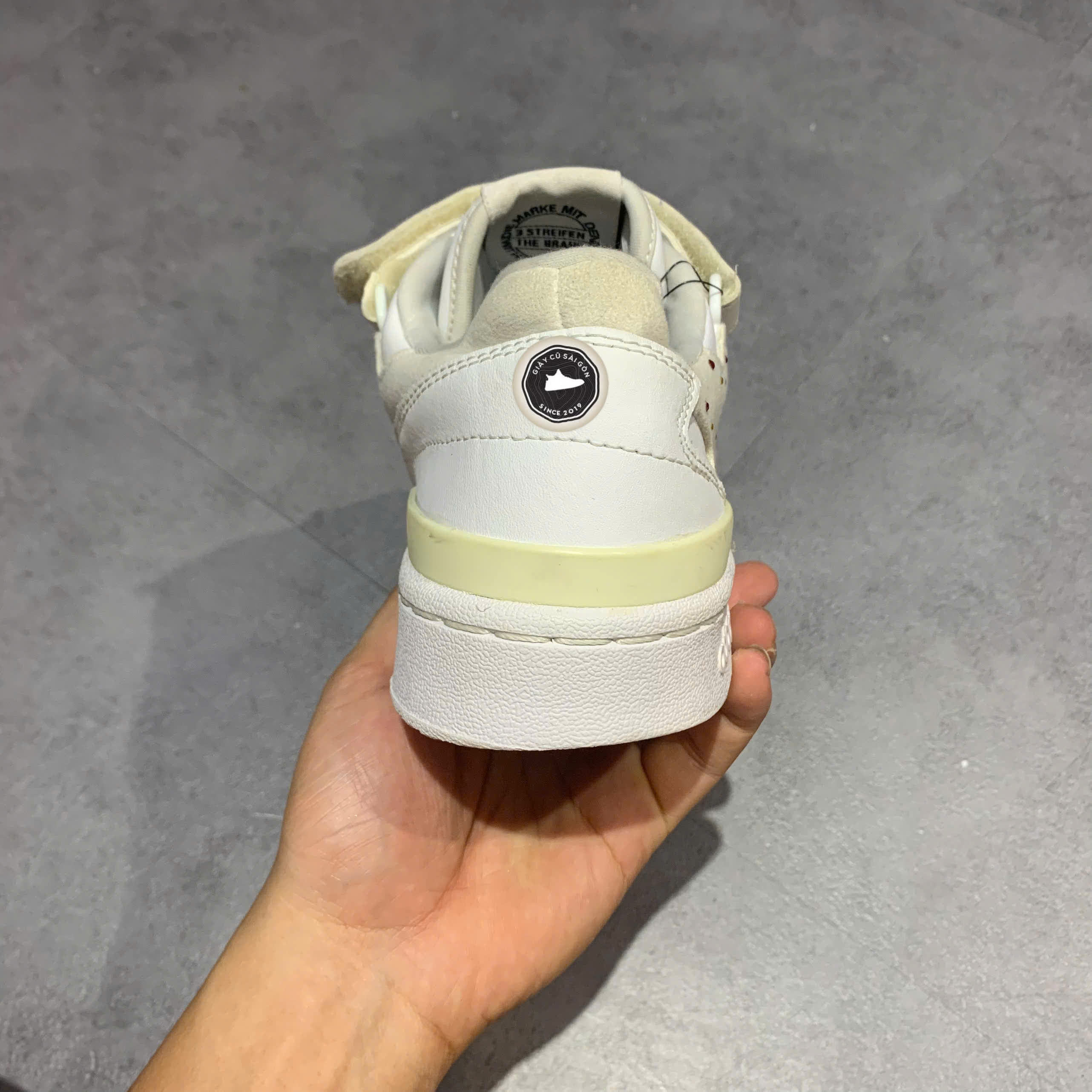 ADIDAS ORIGINALS FORUM LOW X SWAROVSKI WOMEN'S ATHLETIC SHOES – GZ4377 – GIÀY 2HAND