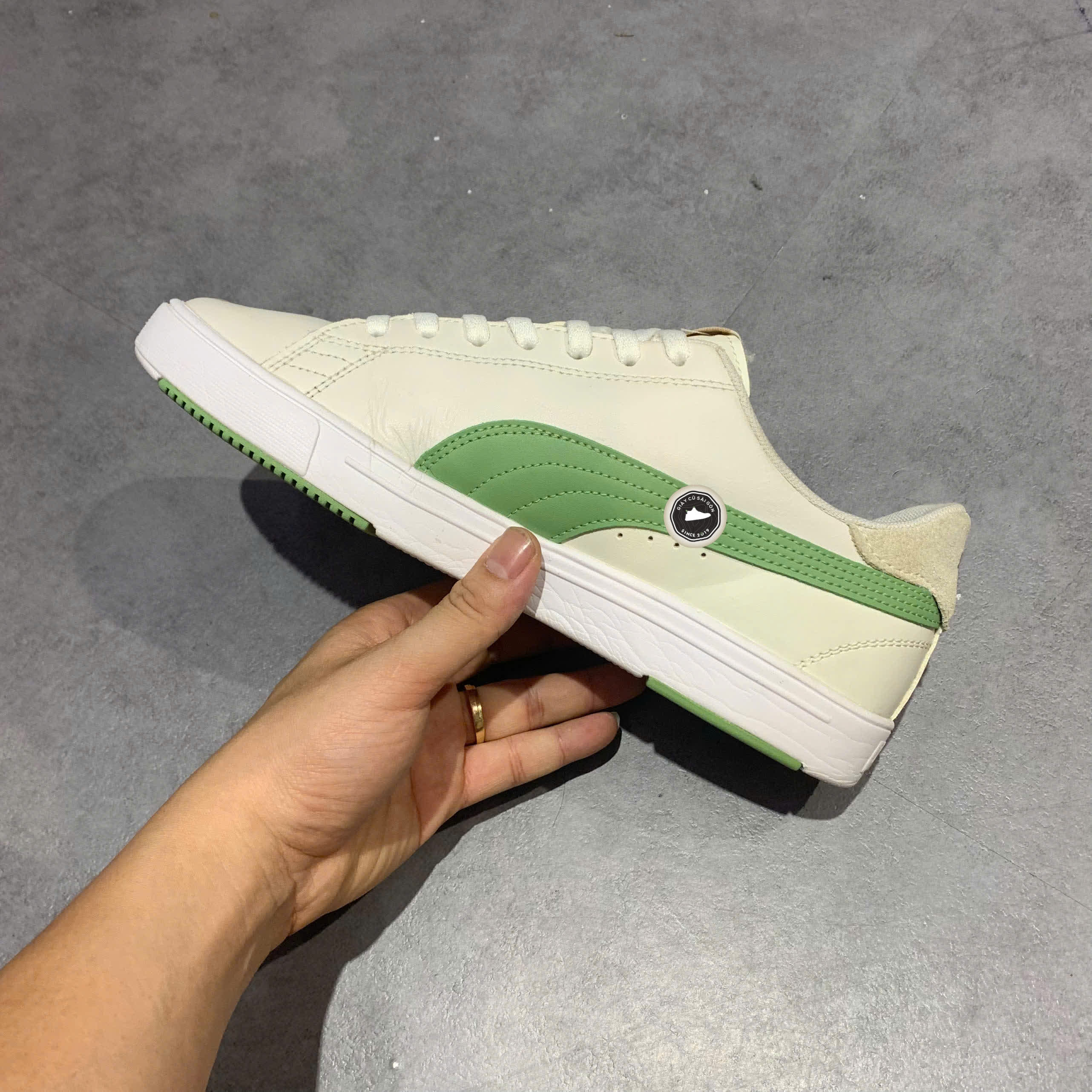 PUMA SERVE PRO LITE 'WHITE GREEN' 374902-23 SIZE 40 – Giày 2hand Chính Hãng PVN18367
