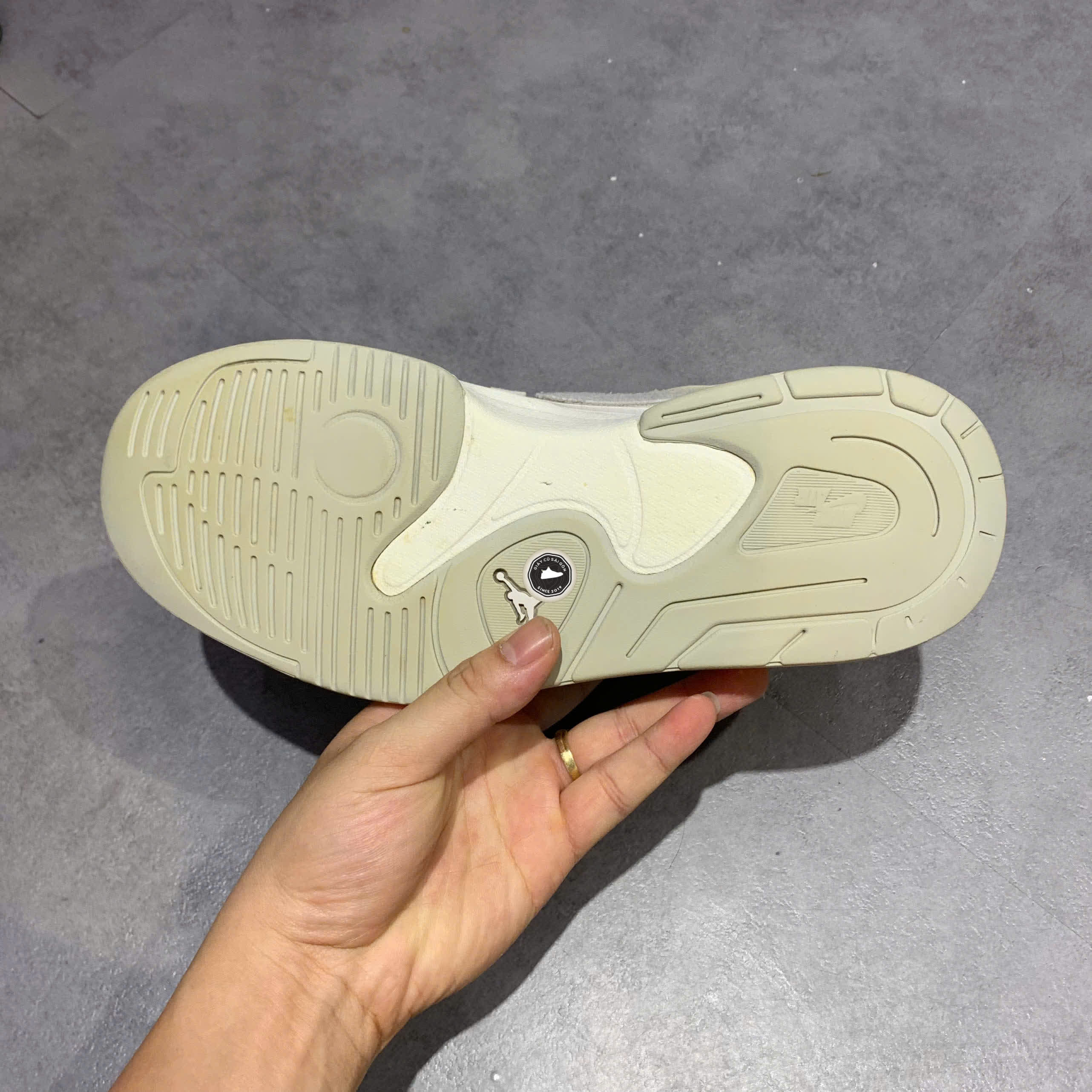 JORDAN STADIUM 90 DX4397-100 - GIÀY 2HAND CHÍNH HÃNG