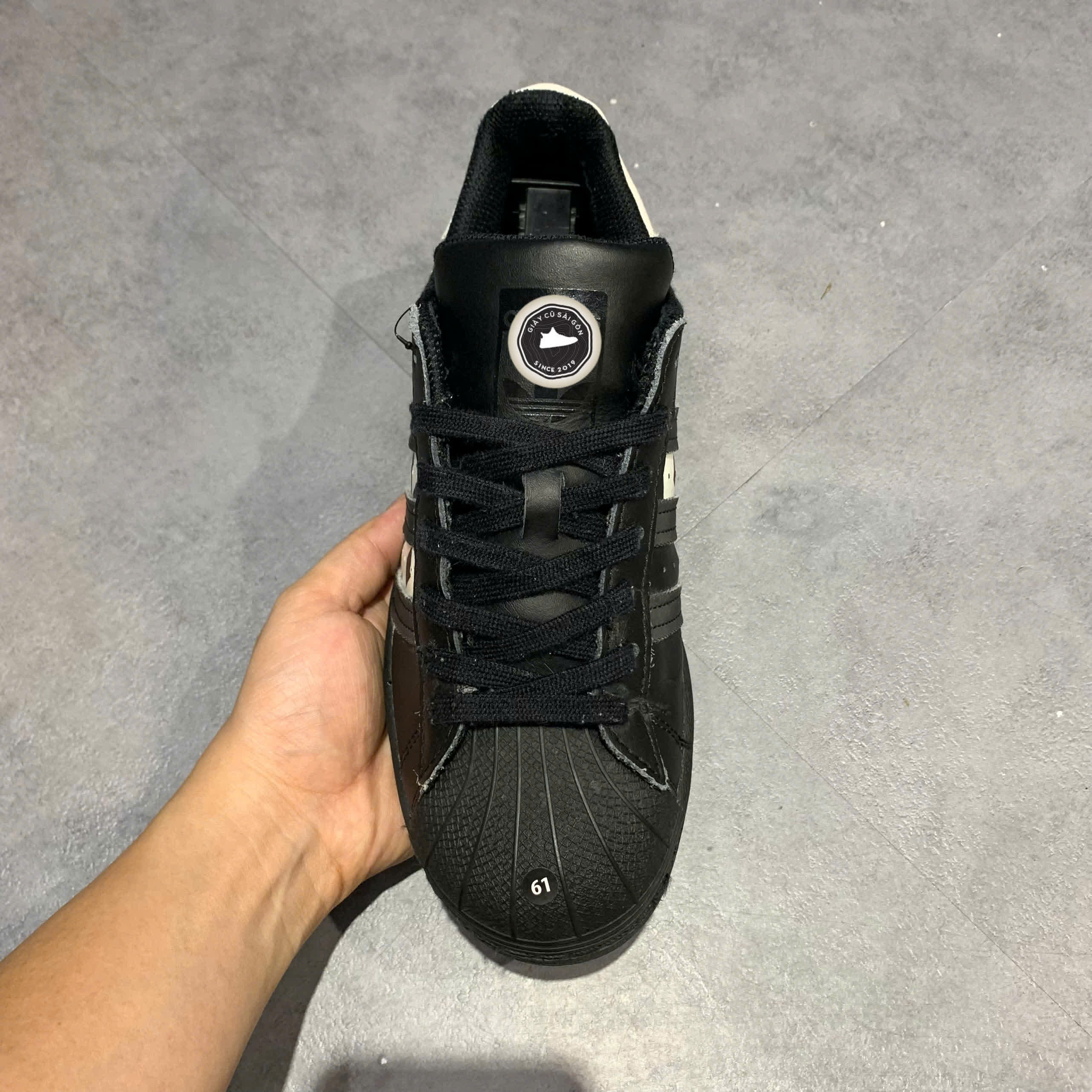 ADIDAS SUPERSTAR ‘BLACK BIG LOGO’ FV2817 – GIÀY 2HAND