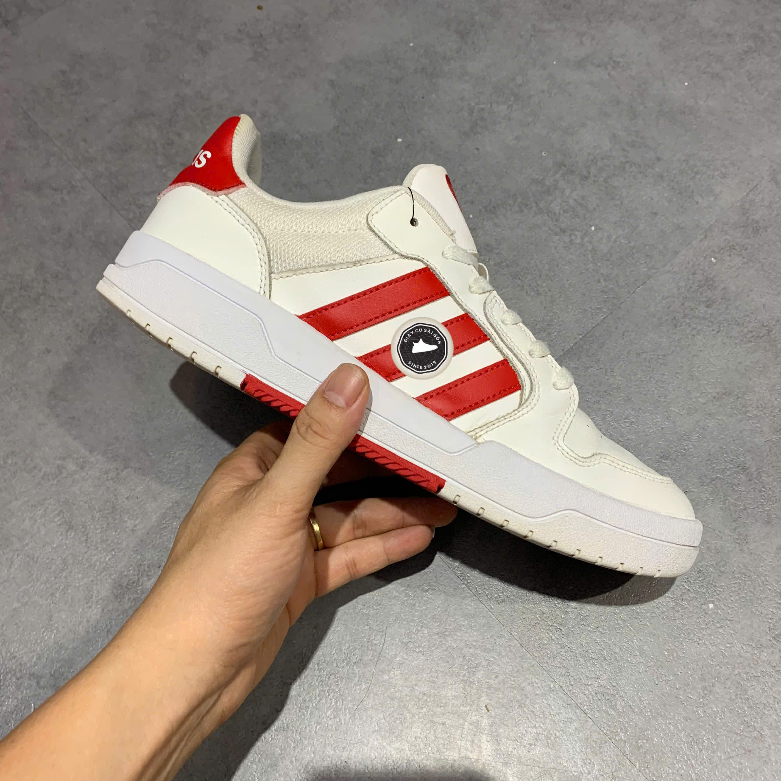 ADIDAS NEO ENTRAP DISNEY 'WHITE RED' FW7010 SIZE 41 1/3 – GIÀY 2HAND CHÍNH HÃNG
