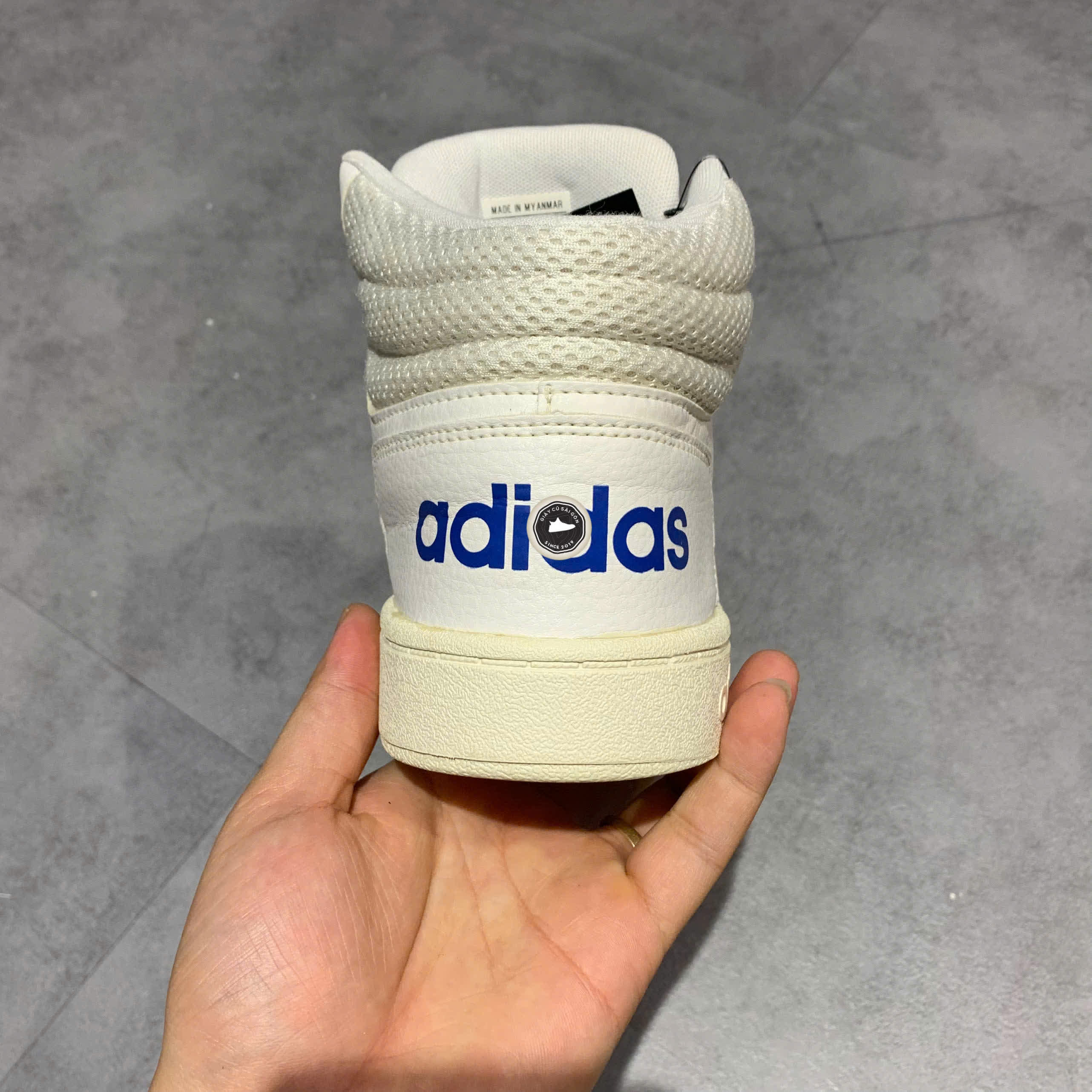 ADIDAS HOOPS 2.0 MID 'WHITE BLUE RED' EE7382 SIZE 42 2/3 GIÀY 2HAND CHÍNH HÃNG