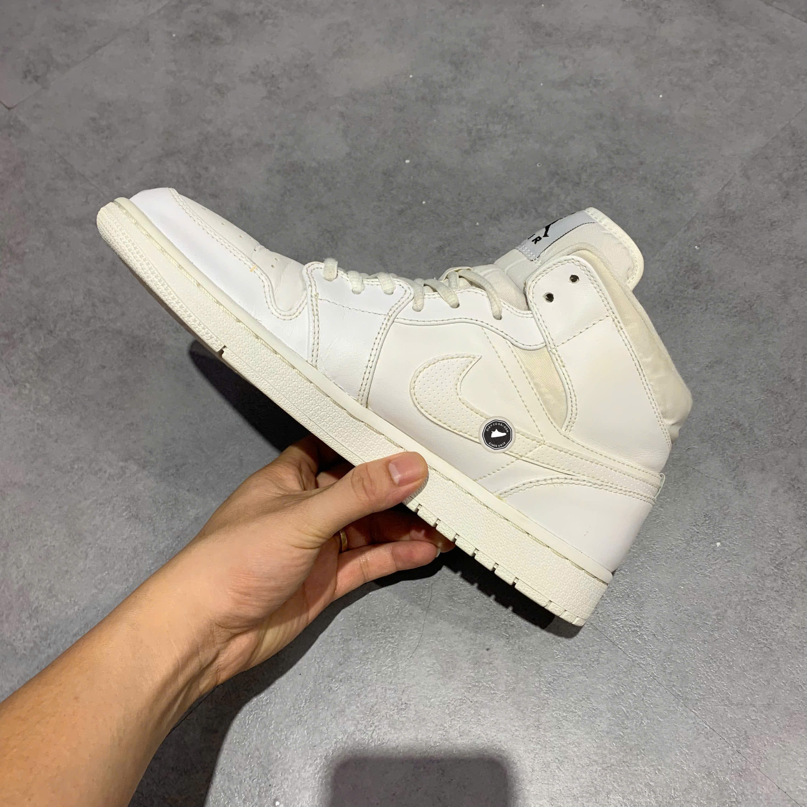 ​​​​​​​AIR JORDAN 1 MID 554724 110 - GIÀY 2HAND