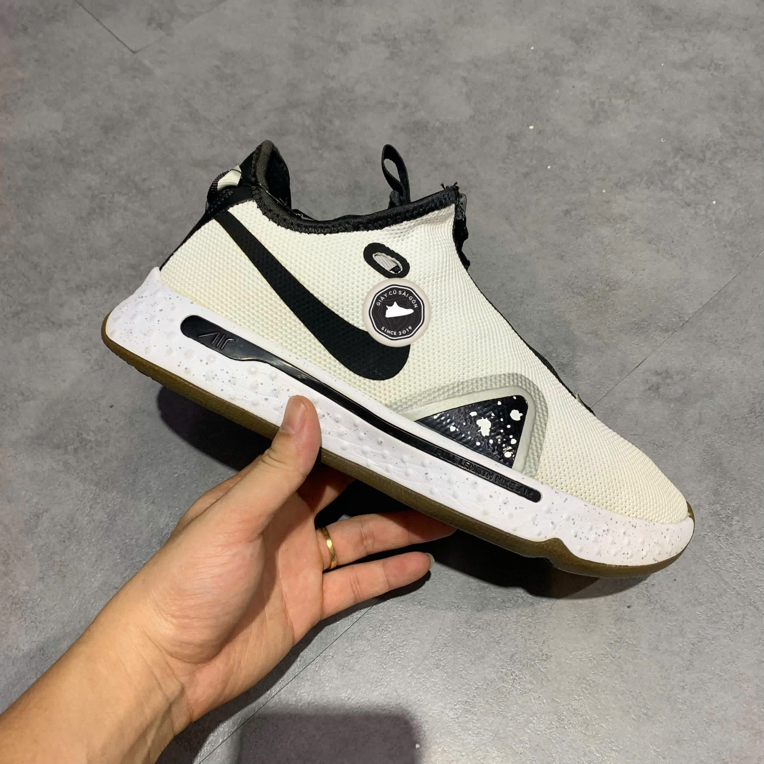 NIKE PG 4 EP 'OREO' CD5082-100 SIZE 42 – GIÀY 2HAND CHÍNH HÃNG