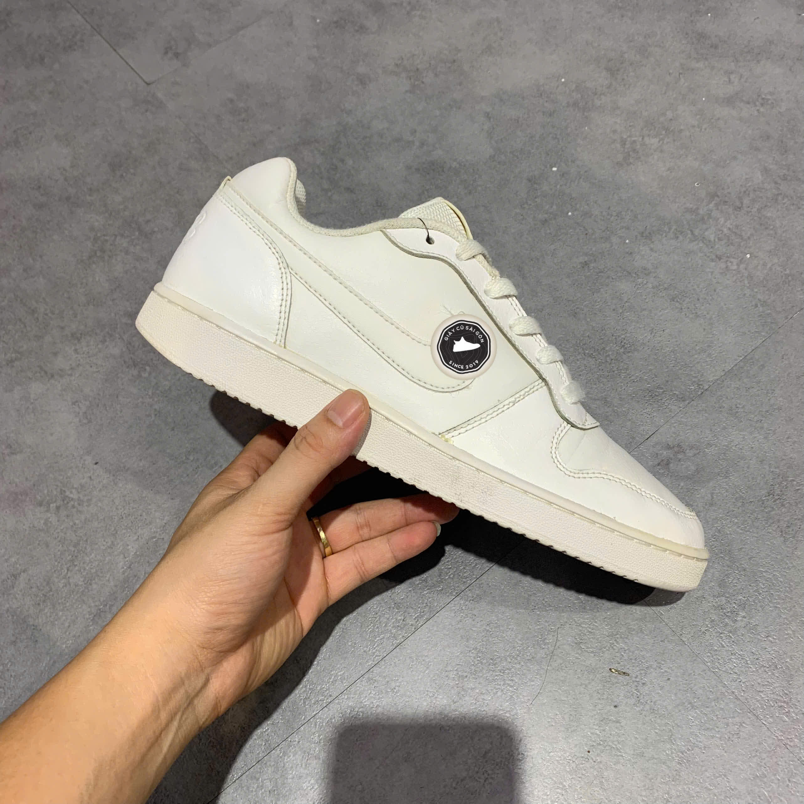 NIKE EBERNON LOW 'TRIPLE WHITE' AQ1775-100 SIZE 42 – GIÀY 2HAND CHÍNH HÃNG