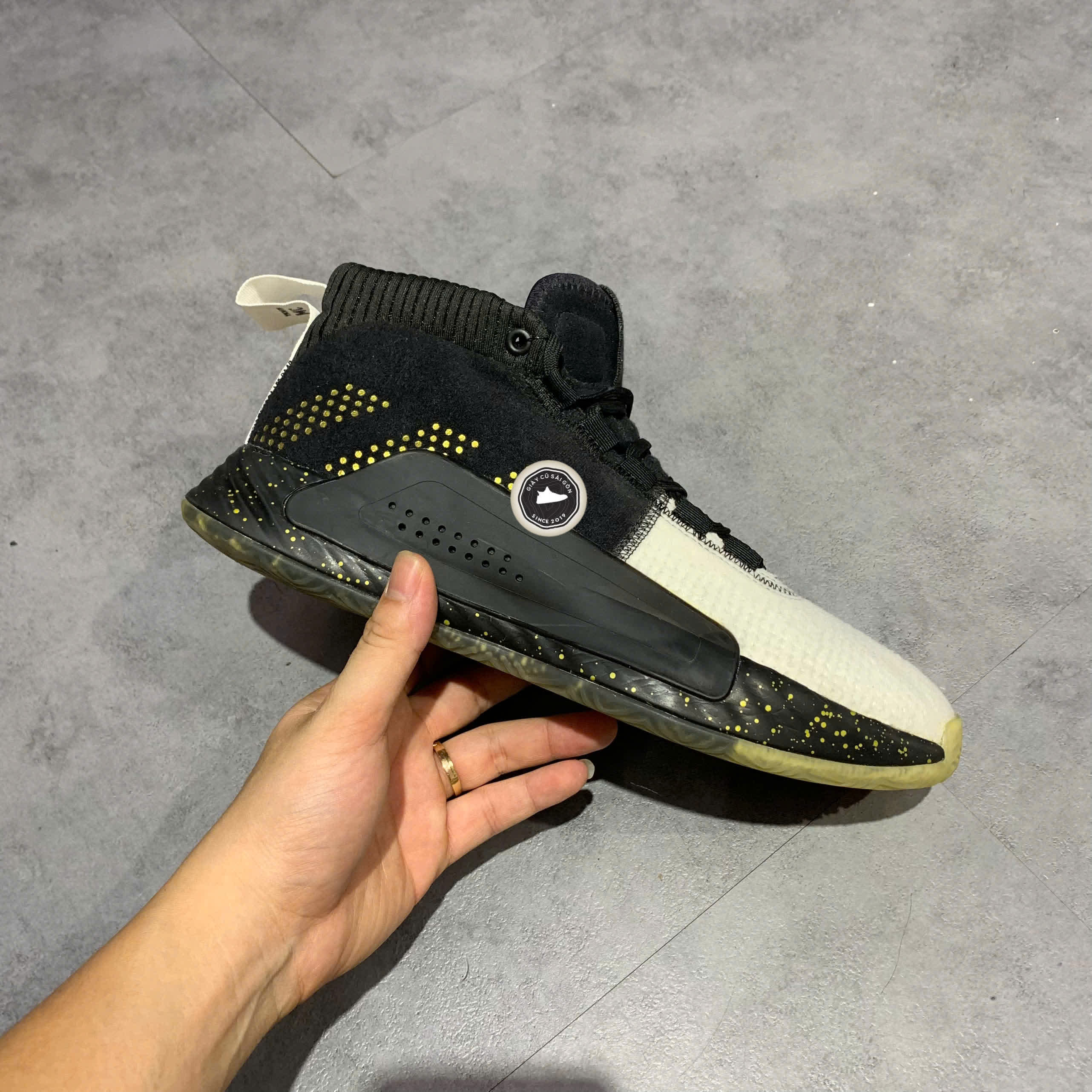 ADIDAS DAME 5 'LA HEEM, THE DREAM' EE4049 SIZE 42 – GIÀY 2HAND CHÍNH HÃNG