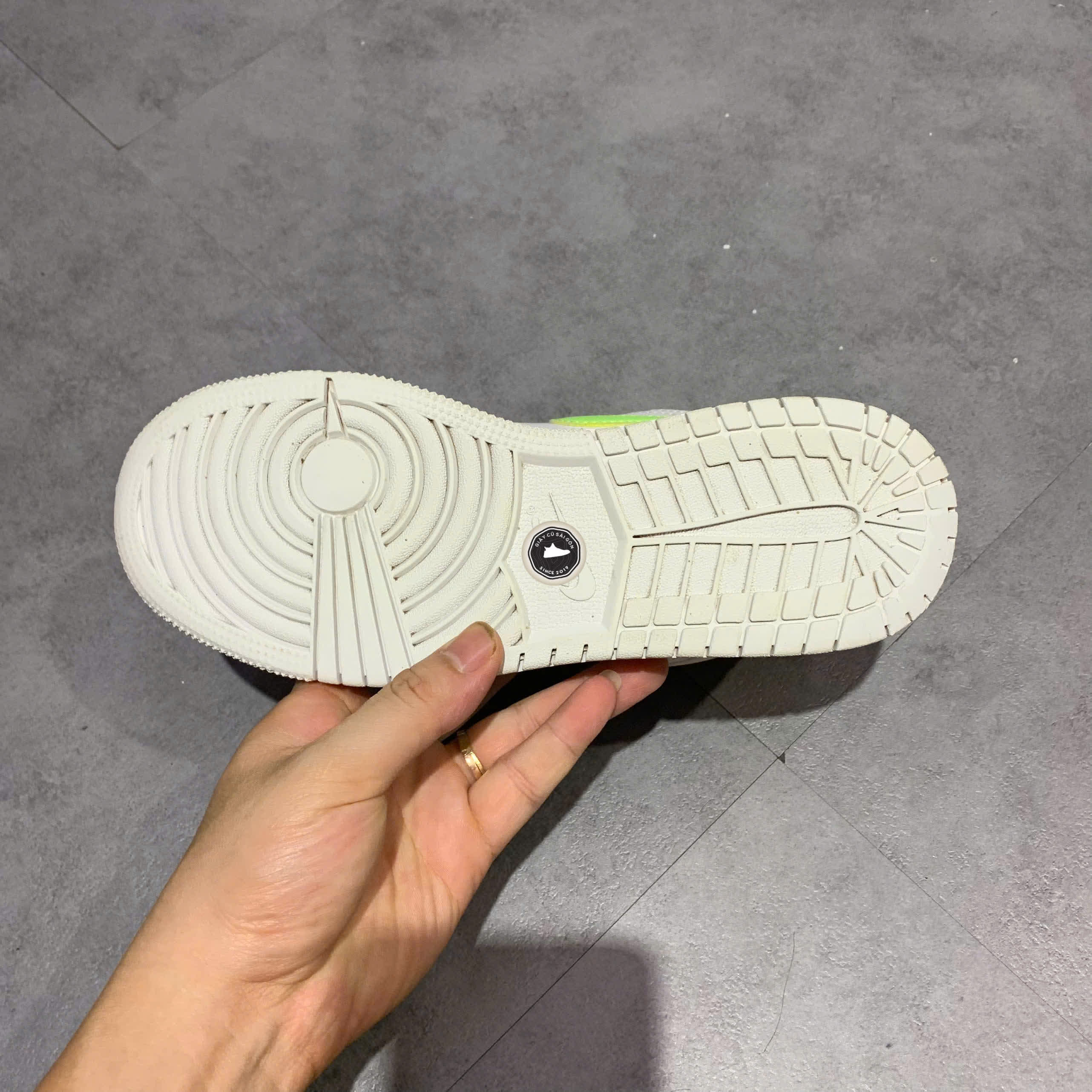 JORDAN LOW “WHITE” - CW7035 100 SIZE 37.5 GIÀY 2HAND CHÍNH HÃNG