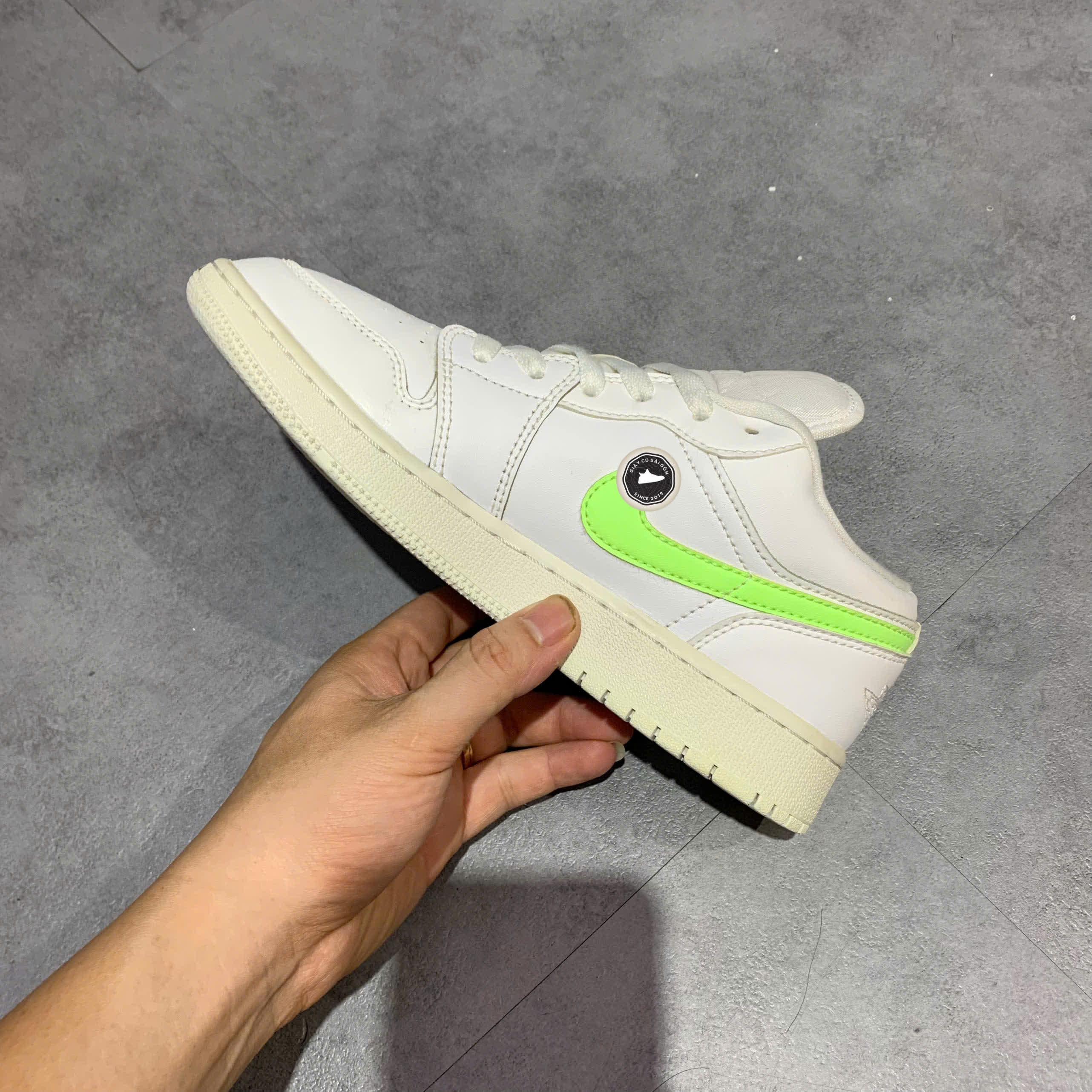 JORDAN LOW “WHITE” - CW7035 100 SIZE 37.5 GIÀY 2HAND CHÍNH HÃNG