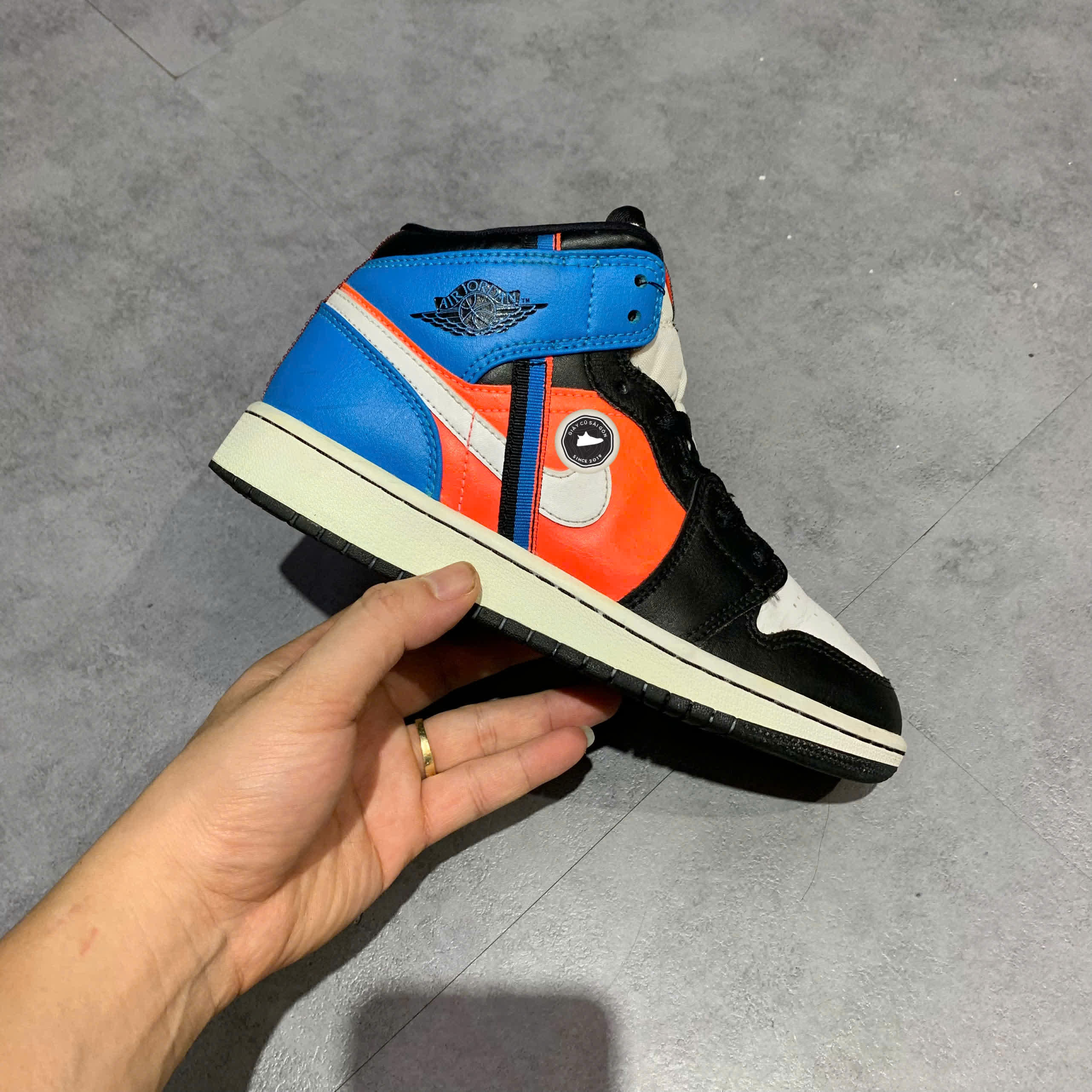 JORDAN 1 MID GS 'GAME TIME' CV4891-001 SIZE 36 GIÀY 2HAND CHÍNH HÃNG