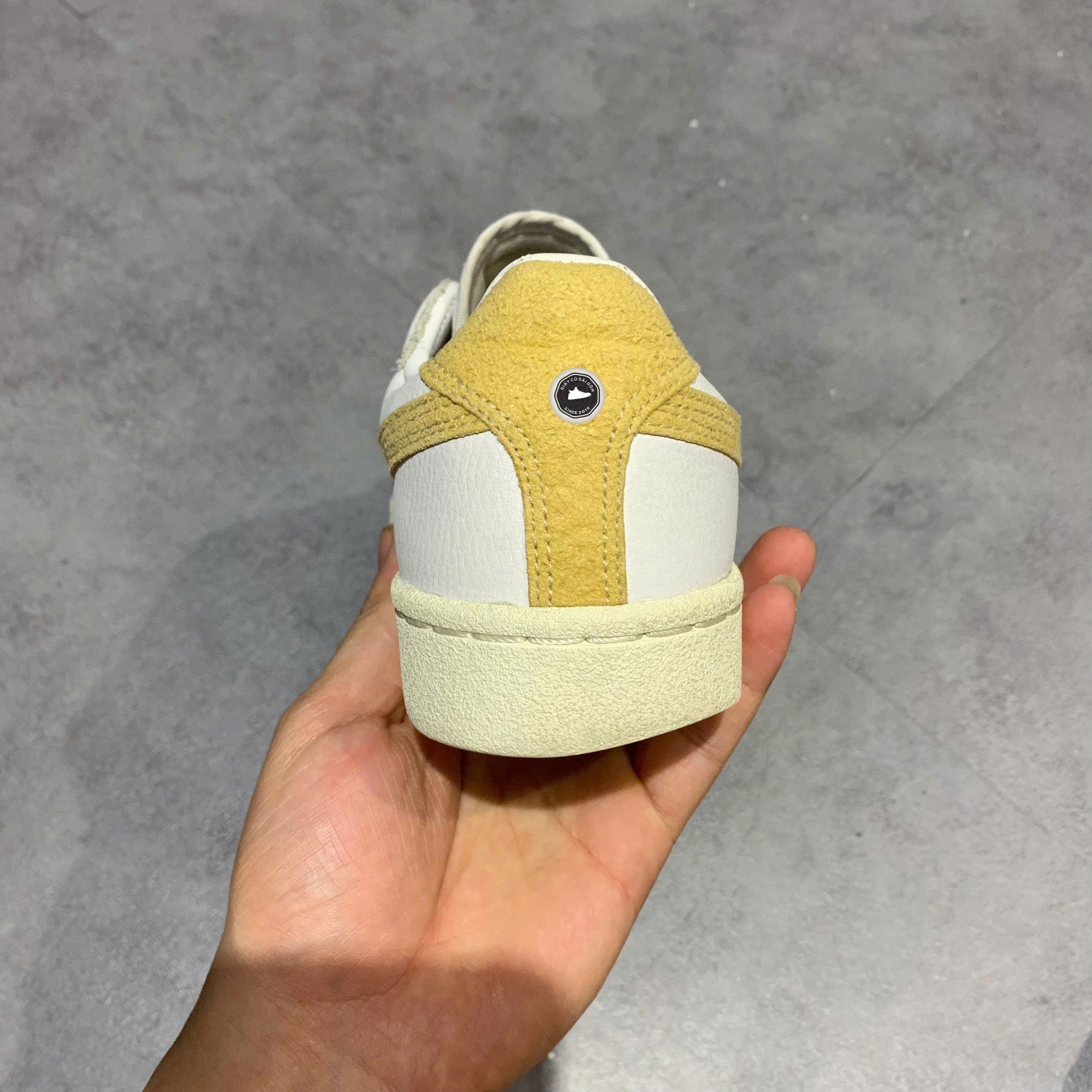 ONITSUKA TIGER GSM 1183A353-106 SIZE 39.5 GIÀY 2HAND CHÍNH HÃNG