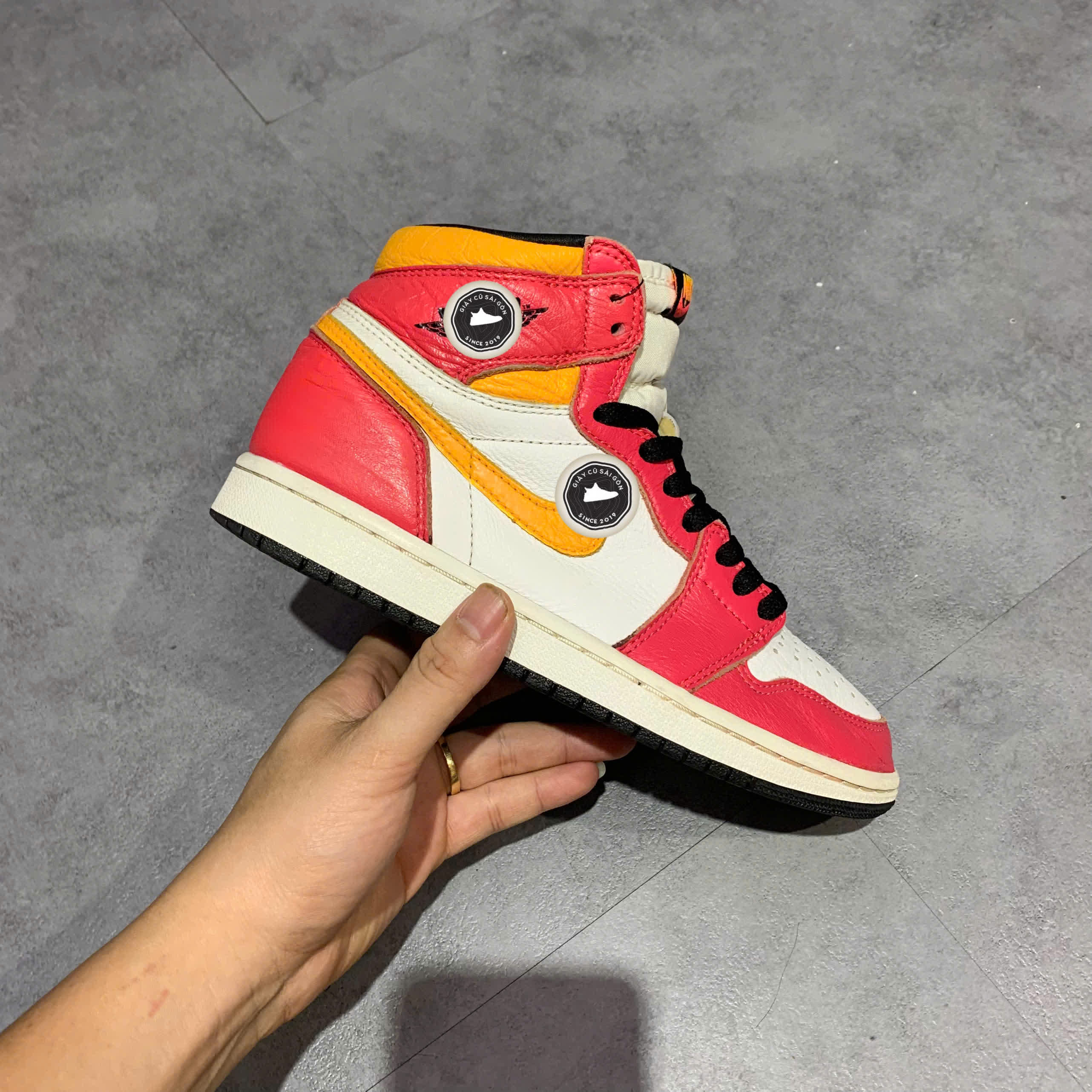 JORDAN 1 RETRO HIGH OG LIGHT FUSION RED 555088-603 SIZE 38 GIÀY 2HAND CHÍNH HÃNG