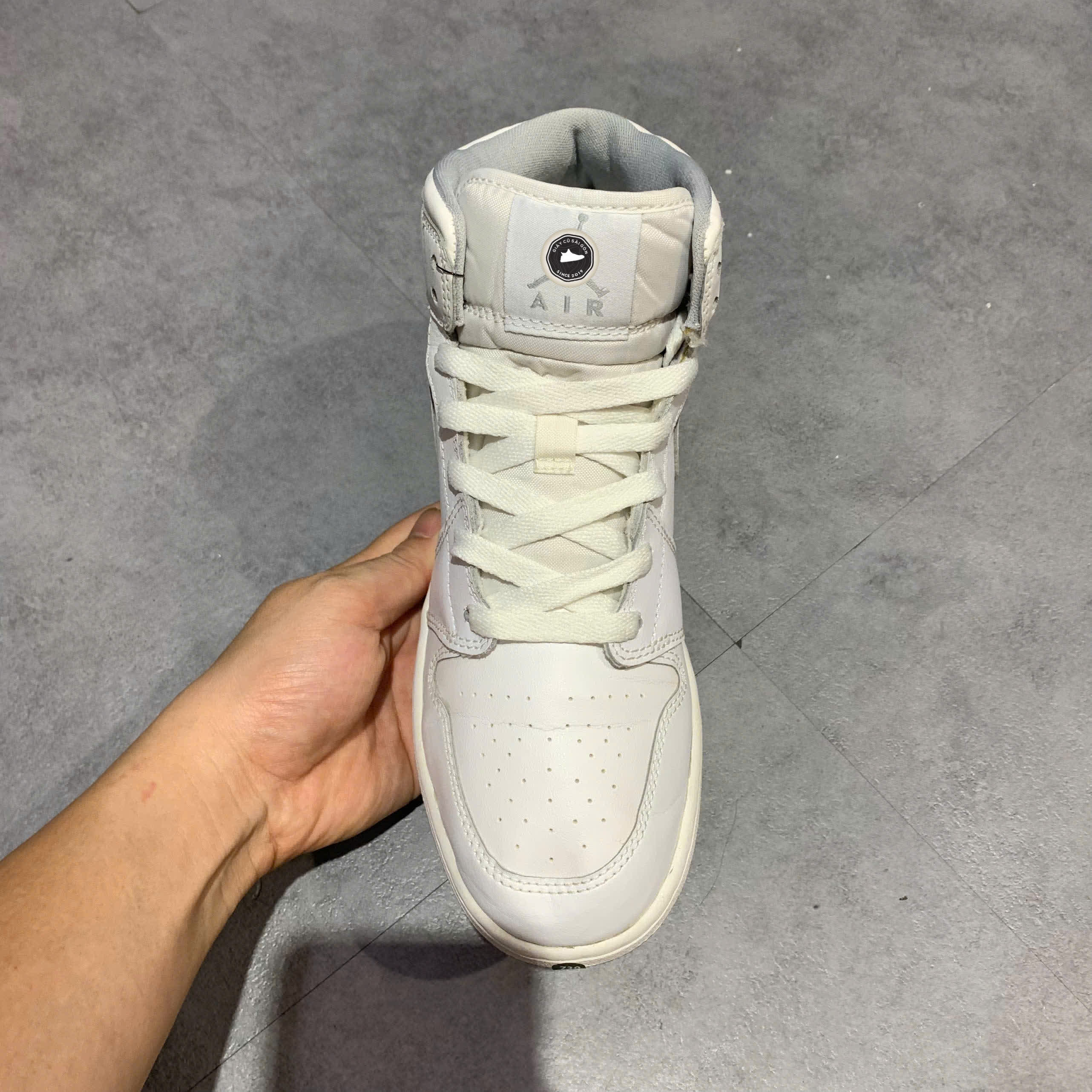 NIKE AIR JORDAN 1 MID GS “ALL WHITE” - 554725 112 SIZE 38.5 GIÀY 2HAND CHÍNH HÃNG