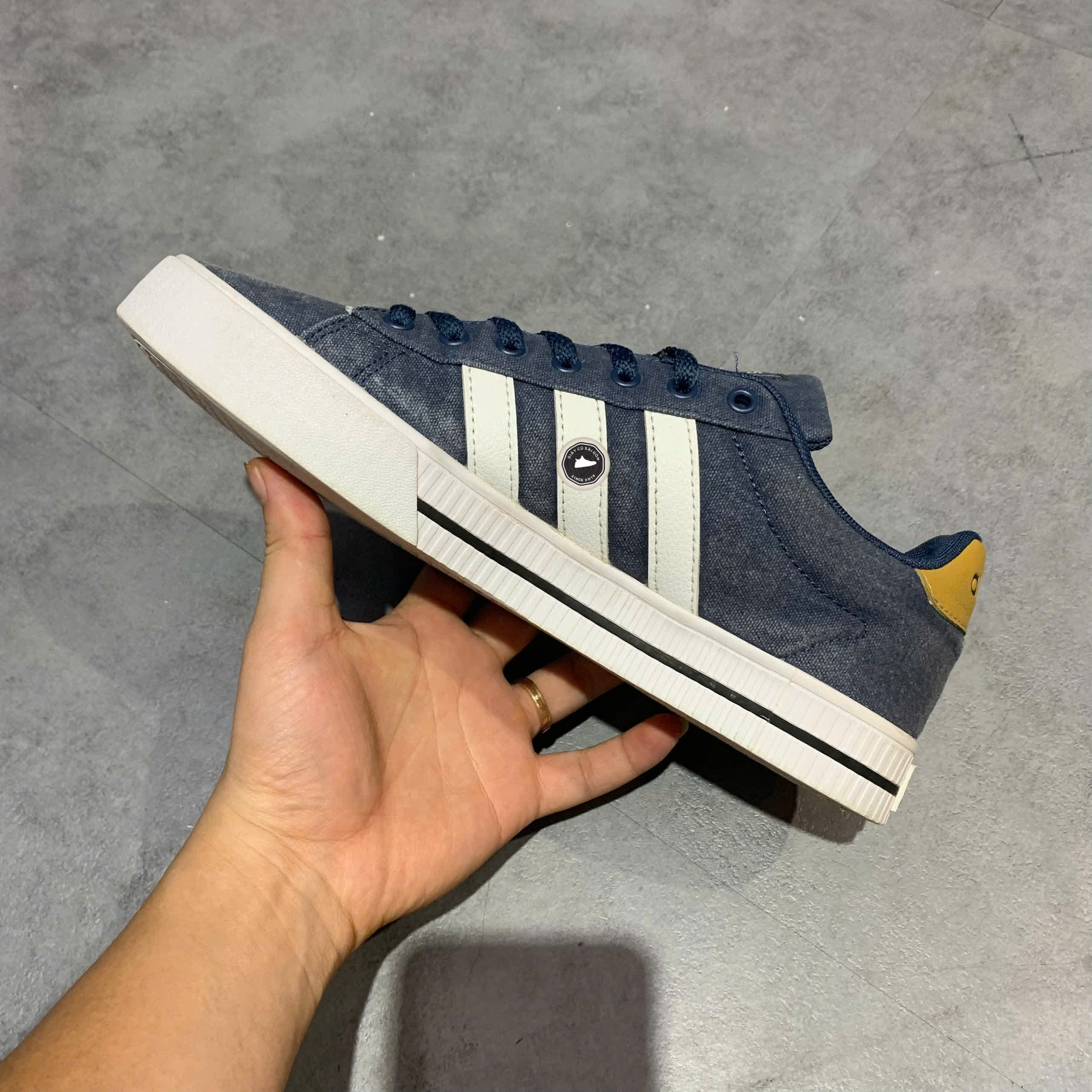 ADIDAS DAILY 3.0 GY8115 SIZE 42 GIÀY 2HAND CHÍNH HÃNG