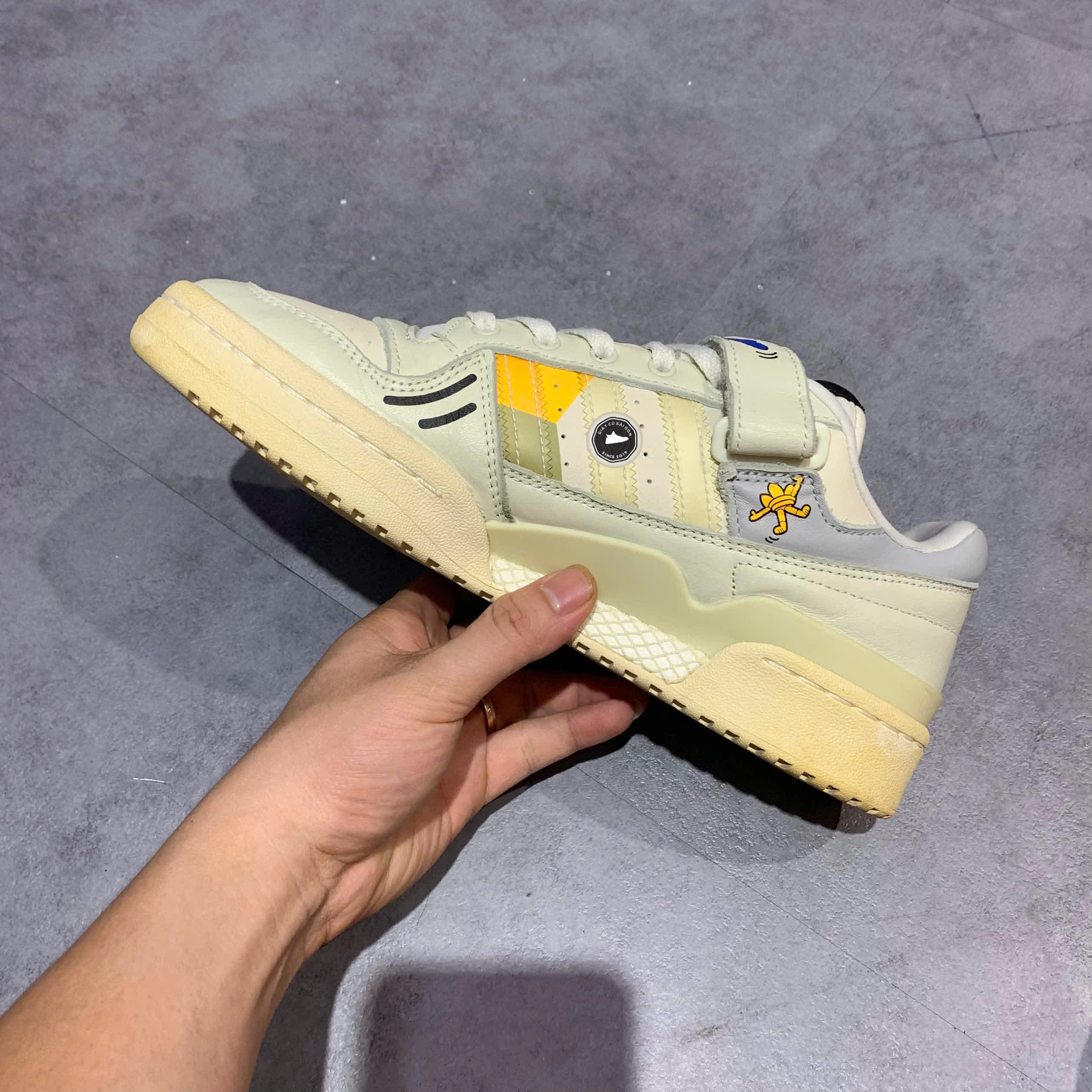 ADIDAS FORUM LOW 'SLIDE' GX2181 SIZE 42 GIÀY 2HAND CHÍNH HÃNG