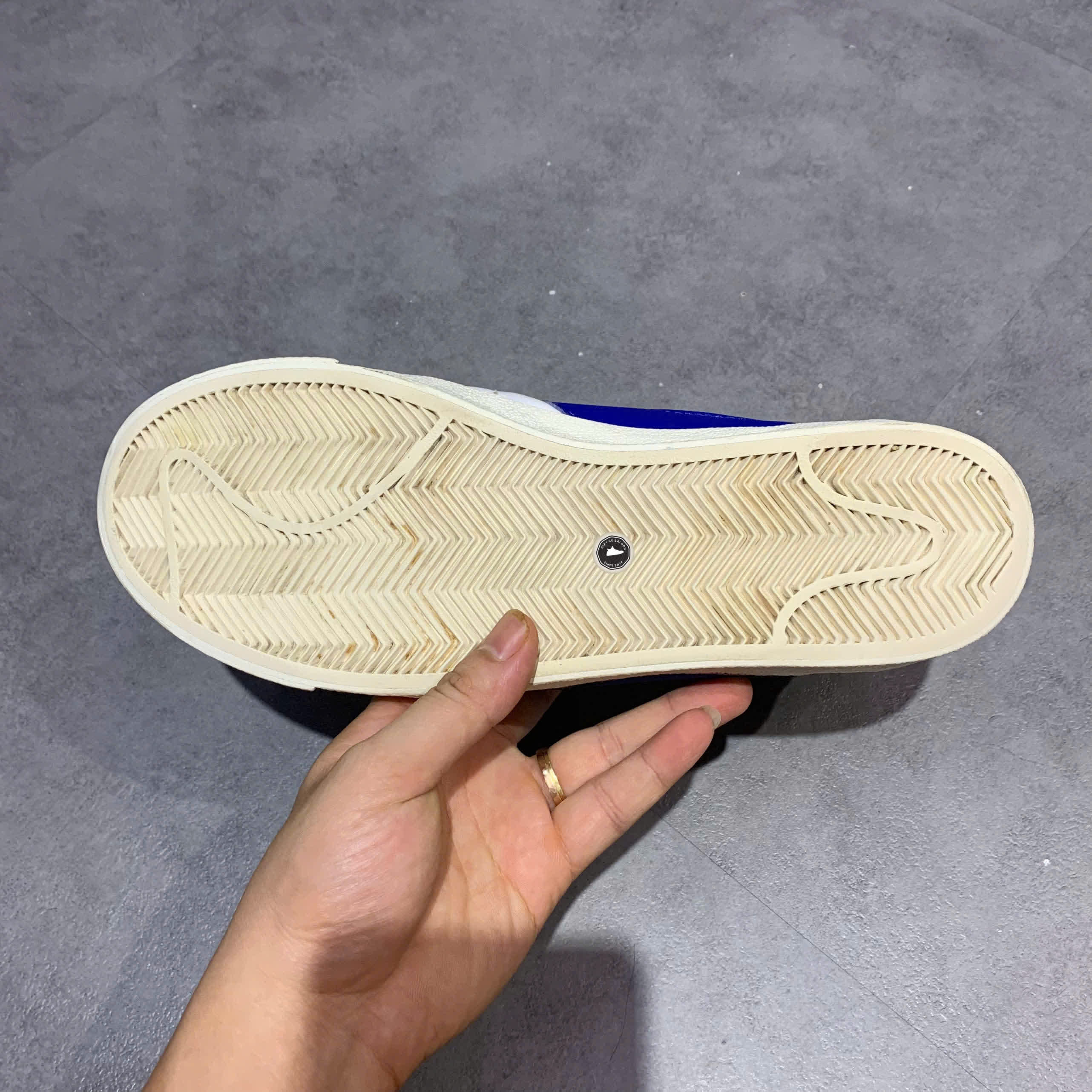 NIKE BLAZER LOW '77 JUMBO 'WHITE OLD ROYAL' DQ8768-100 SIZE 42 GIÀY 2HAND CHÍNH HÃNG