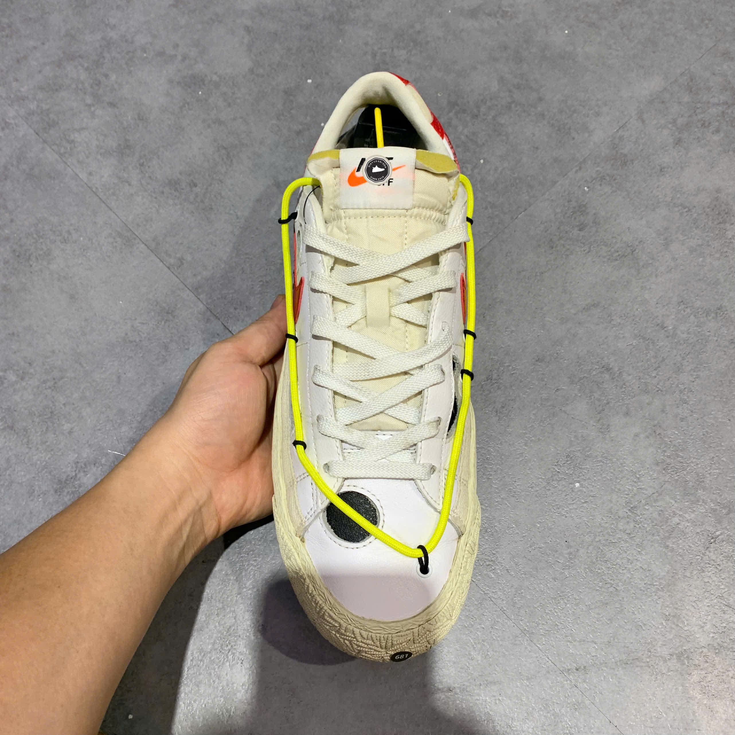 NIKE X OFF-WHITE BLAZER LOW 'WHITE UNIVERSITY RED' DH7863-100 SIZE 43 GIÀY 2HAND