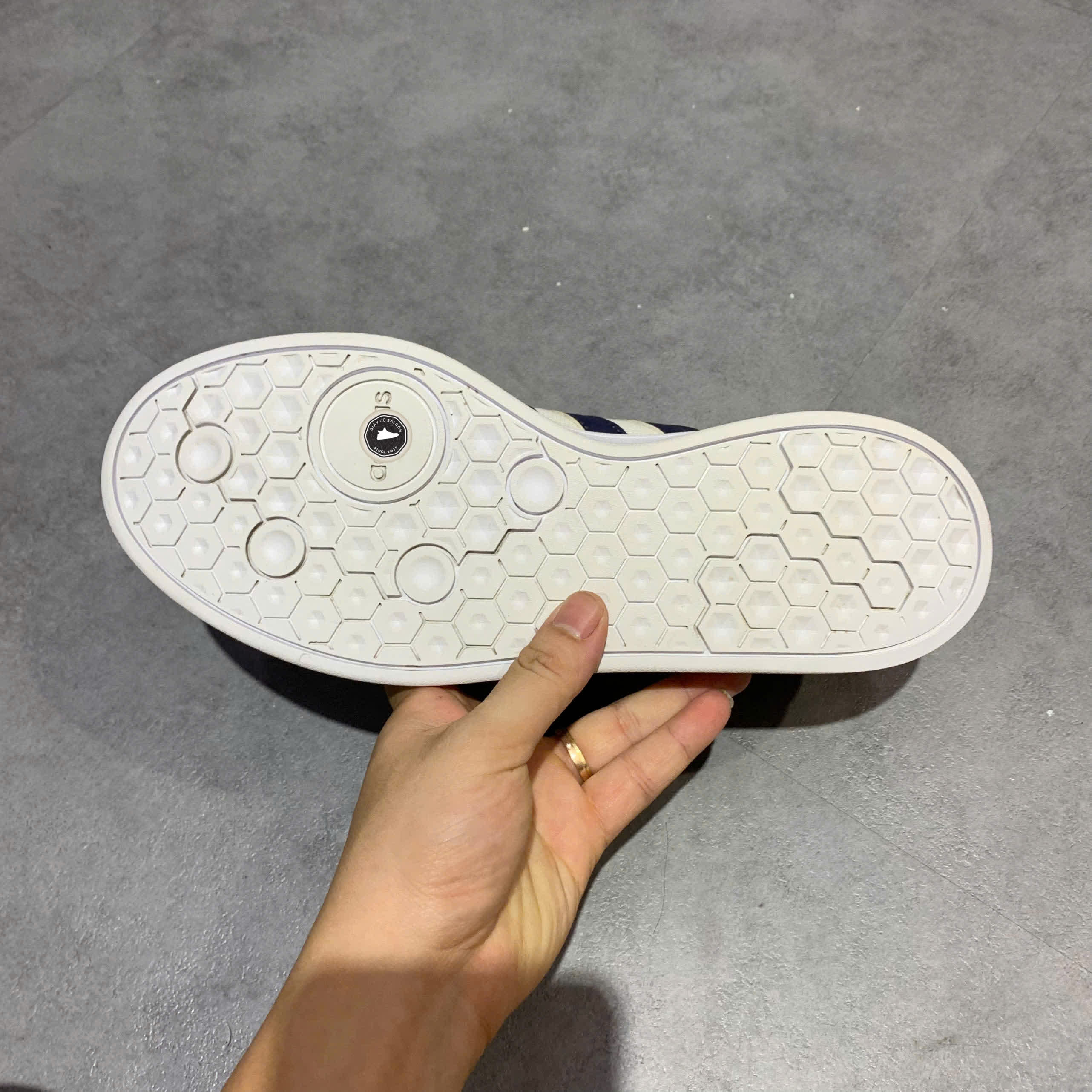 ADIDAS ZAPATILLAS BREAKNET CLOUD WHITE – SIZE 41 1/3 – GIÀY 2HAND CHÍNH HÃNG