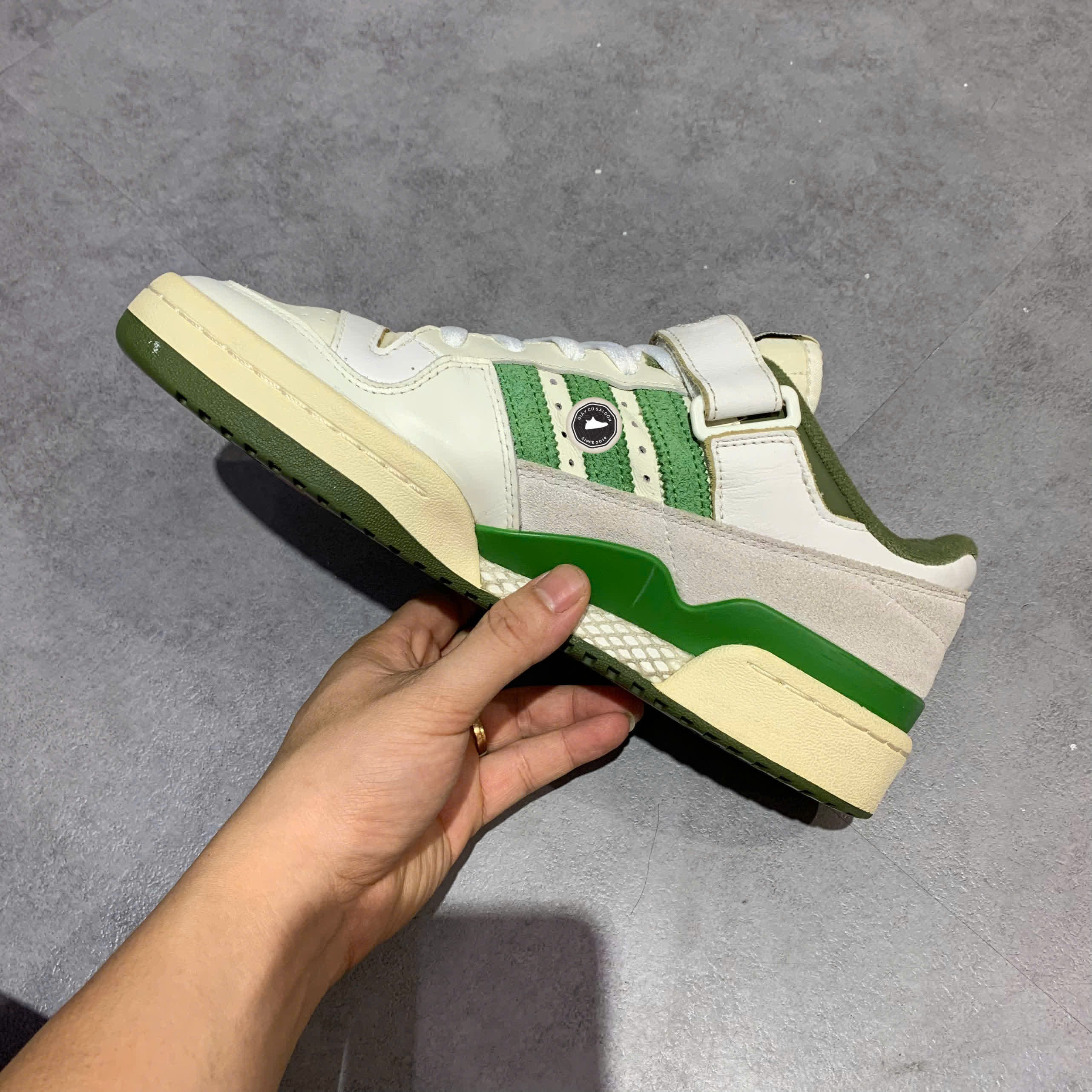 ADIDAS FORUM 84 LOW 'WHITE CREW GREEN' – SIZE 42 – GIÀY 2HAND CHÍNH HÃNG