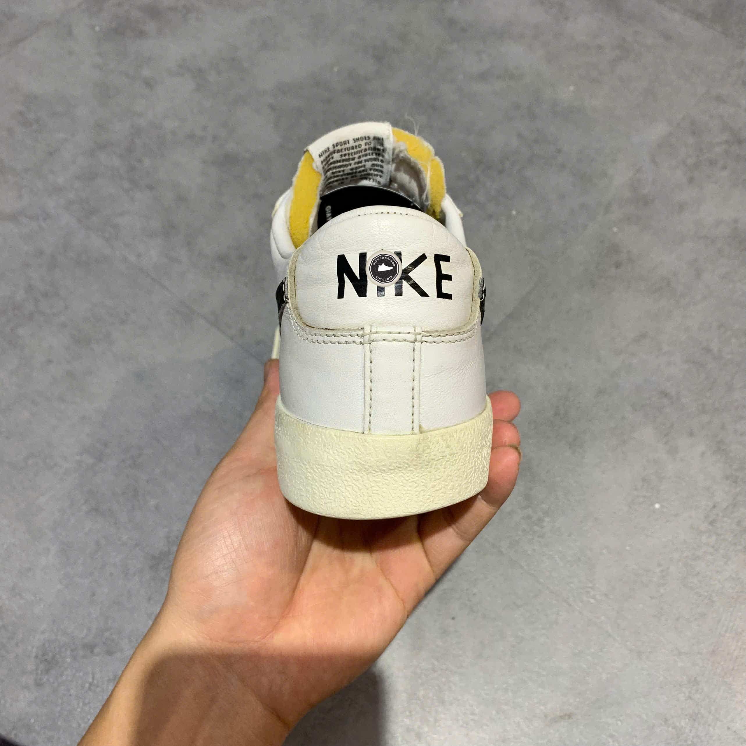 NIKE BLAZER LOW ’77 VINTAGE ‘BLACK WHITE’ DA6364 001 SIZE 42.5 GIÀY 2HAND CHÍNH HÃNG