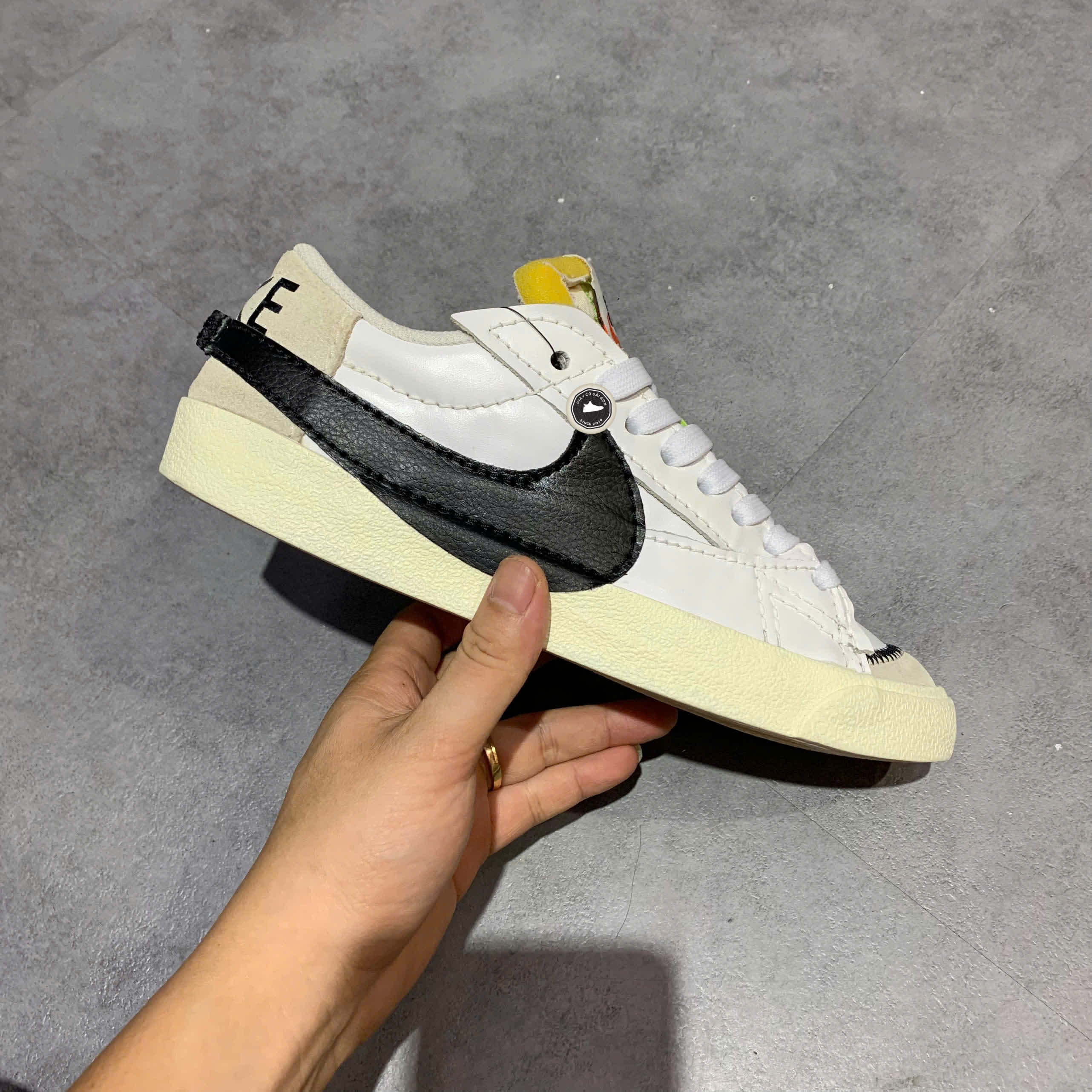 NIKE BLAZER LOW ’77 JUMBO WHITE BLACK SIZE 40.5 GIÀY 2HAND CHÍNH HÃNG