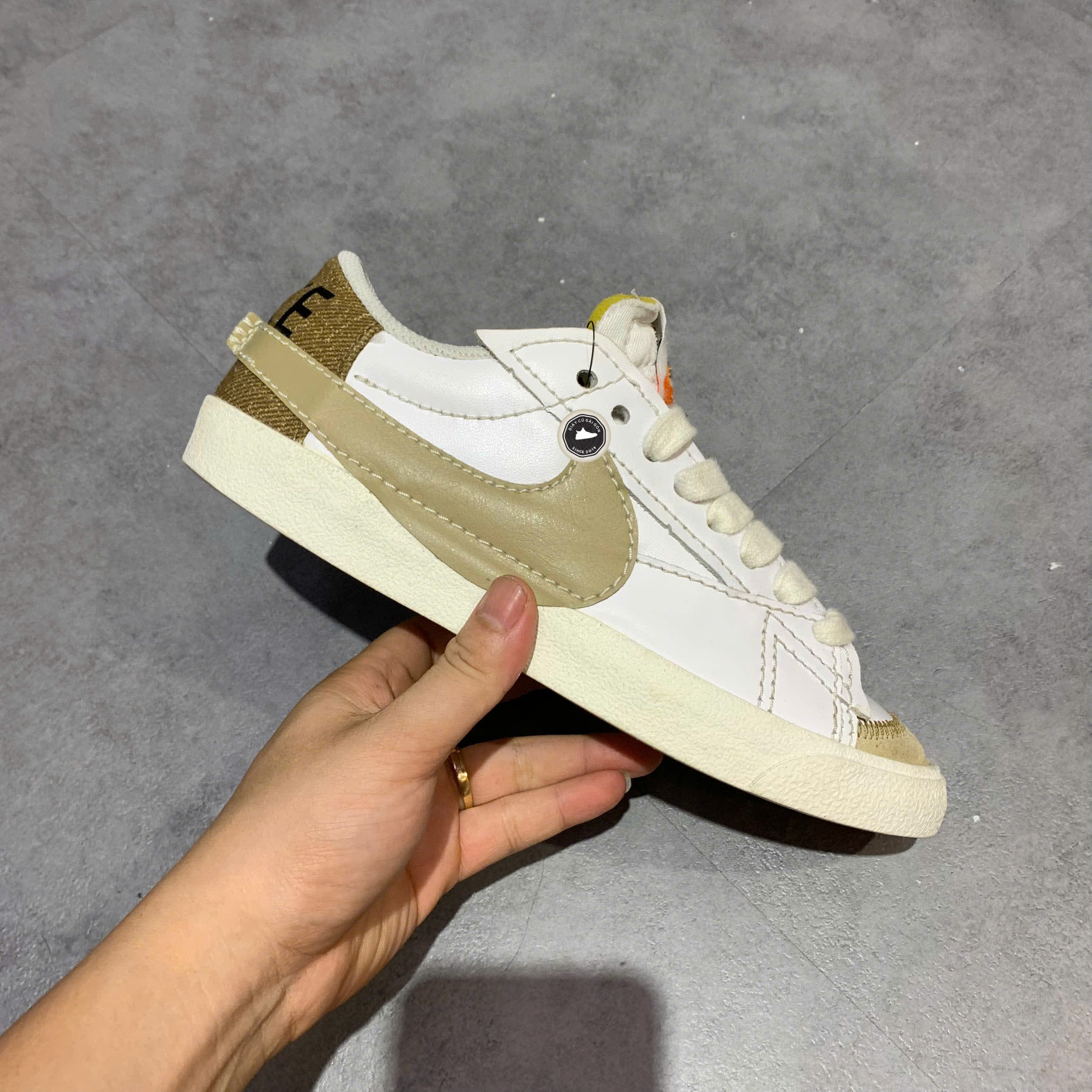 NIKE DUNK LOW PREMIUM 'TOASTY SAIL' - SIZE 40 - GIÀY 2HAND CHÍNH HÃNG.
