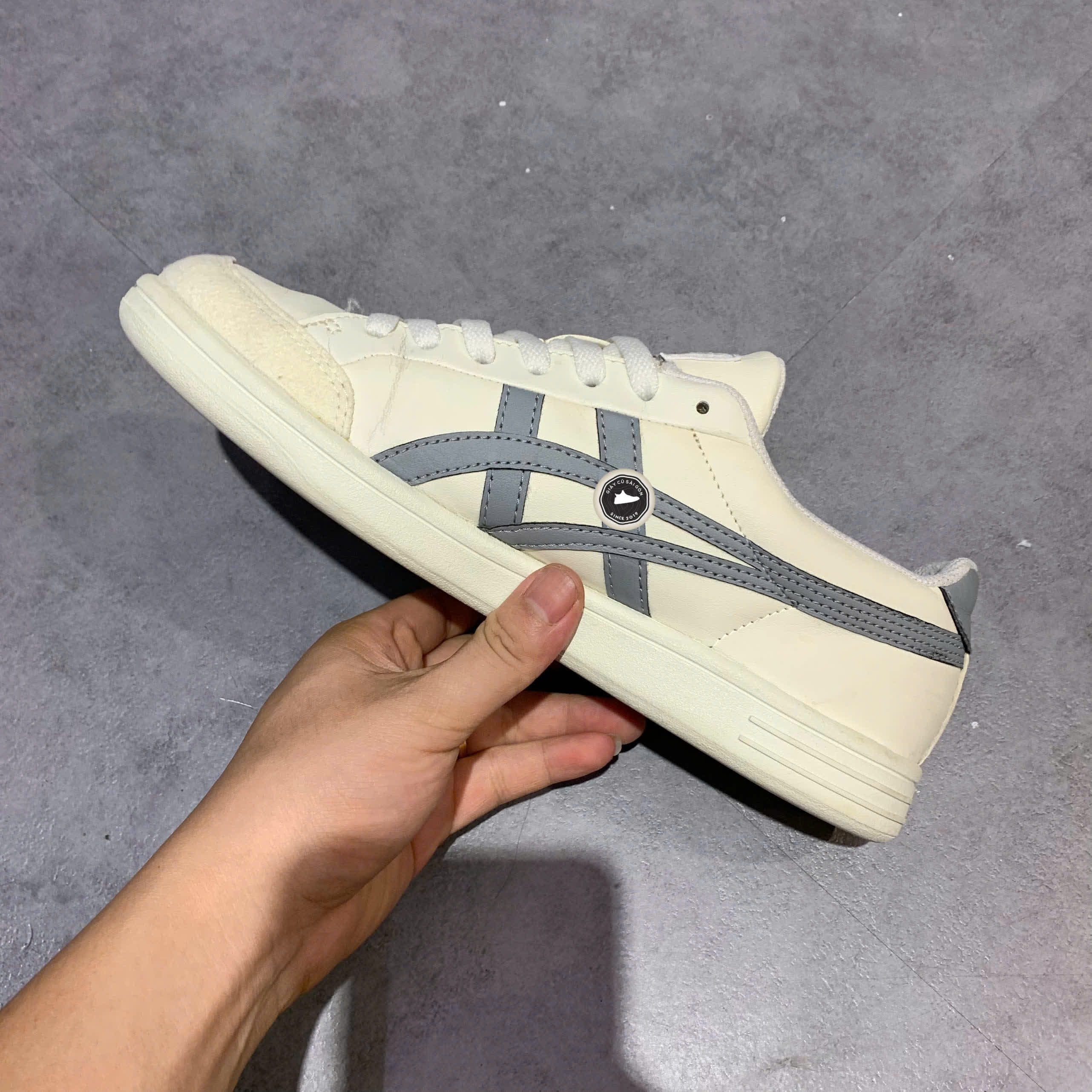 ONITSUKA TIGER ADVANTI CREAMWHITE GREY SIZE 40.5 GIÀY 2HAND CHÍNH HÃNG