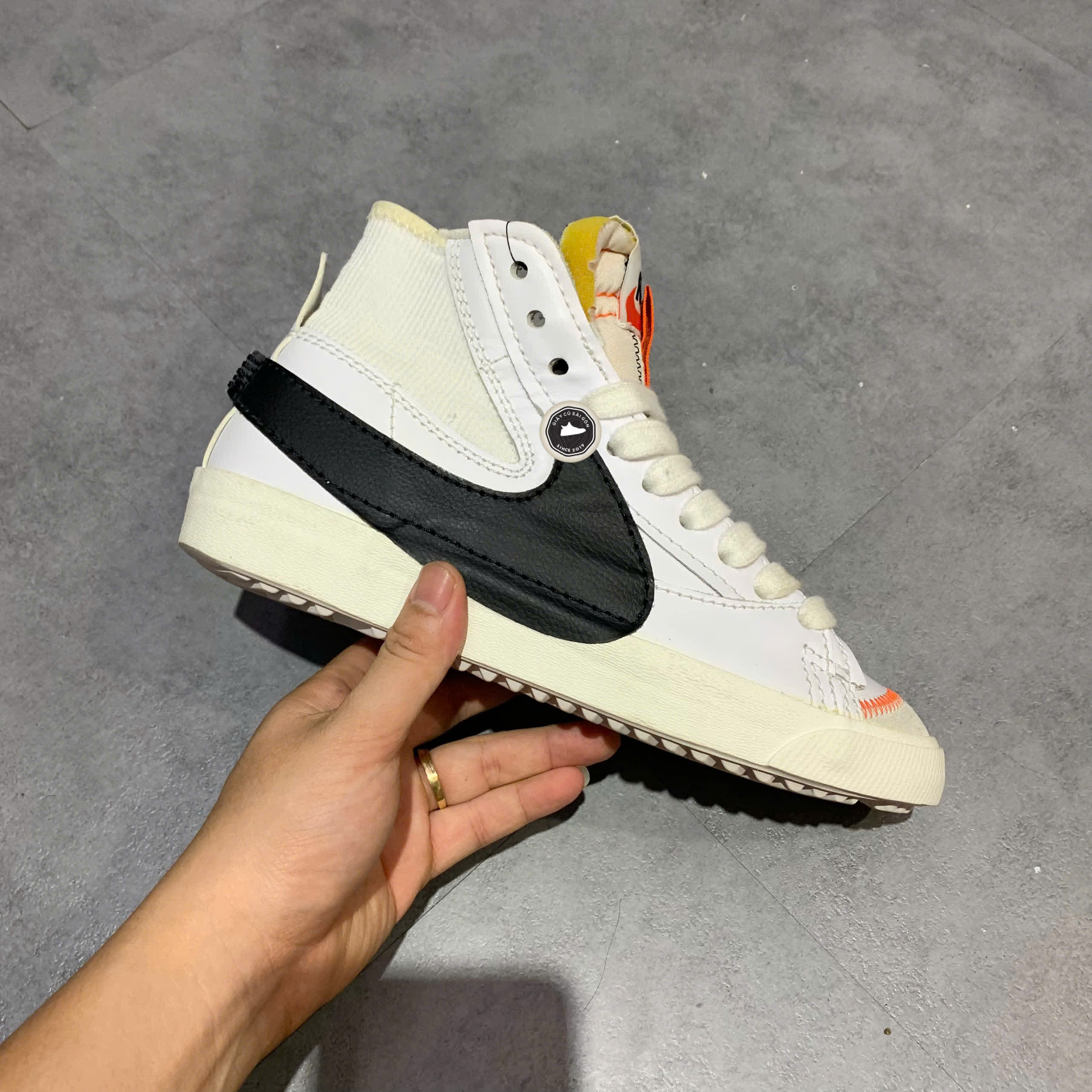 NIKE BLAZER MID '77 JUMBO WHITE/BLACK DD3111-100 SIZE 40.5 GIÀY 2HAND CHÍNH HÃNG