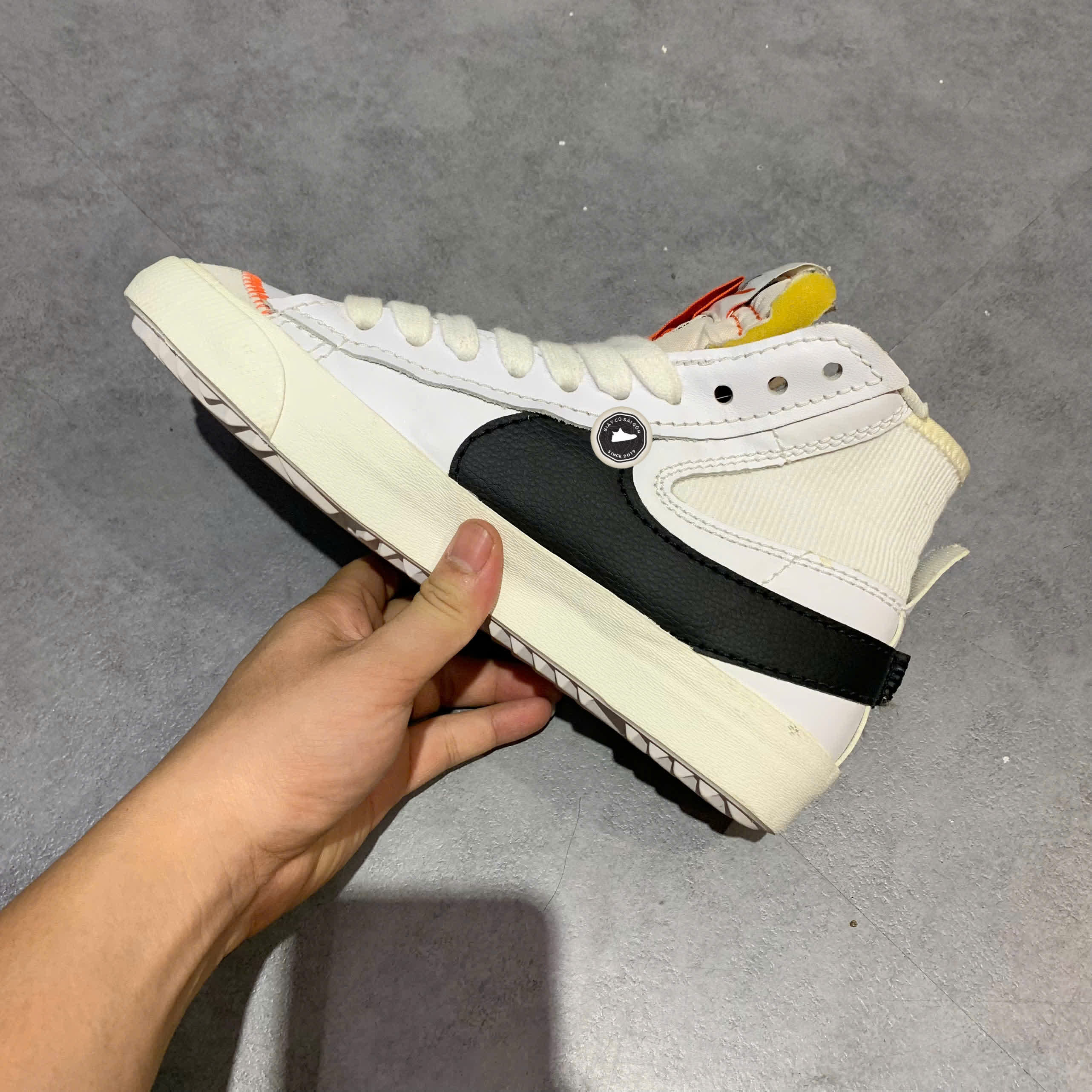 NIKE BLAZER MID '77 JUMBO WHITE/BLACK DD3111-100 SIZE 40.5 GIÀY 2HAND CHÍNH HÃNG