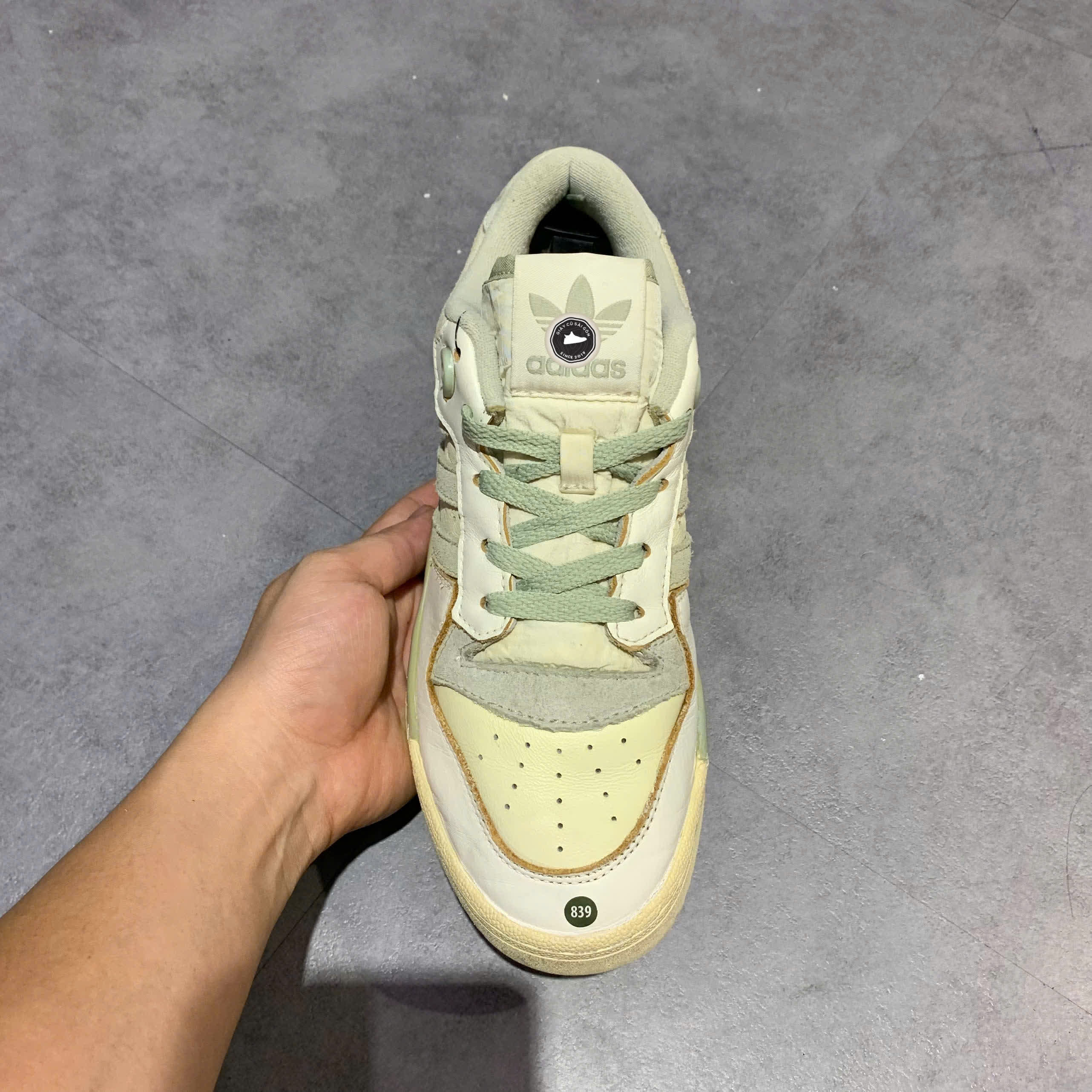 ADIDAS RIVALRY LOW PREMIUM 'WHITE LIGHT GREEN' FX9448 SIZE 40 2/3 GIÀY 2HAND CHÍNH HÃNG