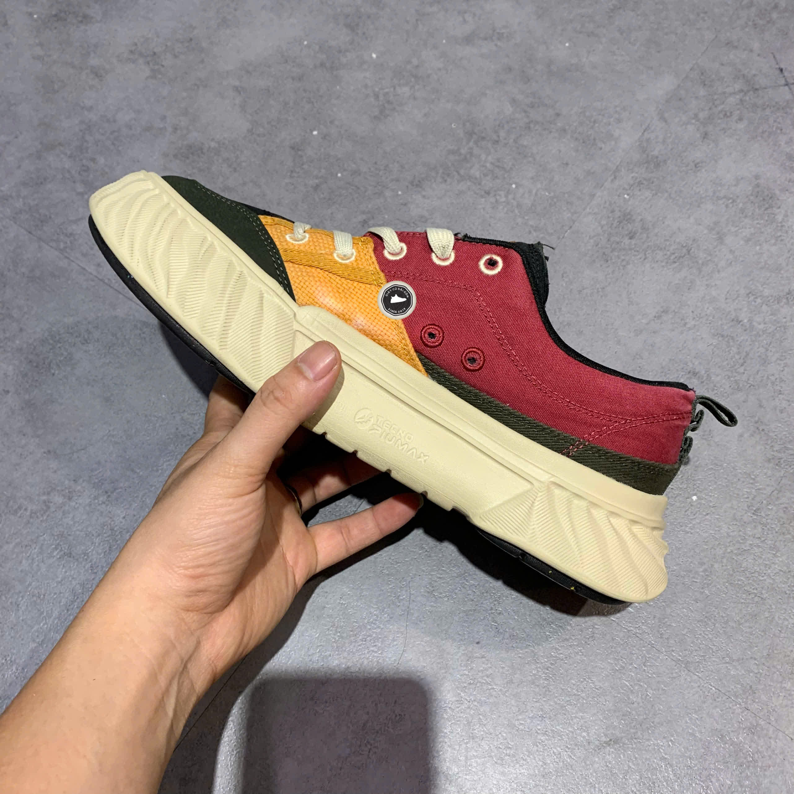 FILA CANVAS LOW NONSLIP DURABLE SHOES 'BLUE GREEN ORANGE' F12M322301FMR SIZE 40.5 GIÀY 2HAND CHÍNH HÃNG