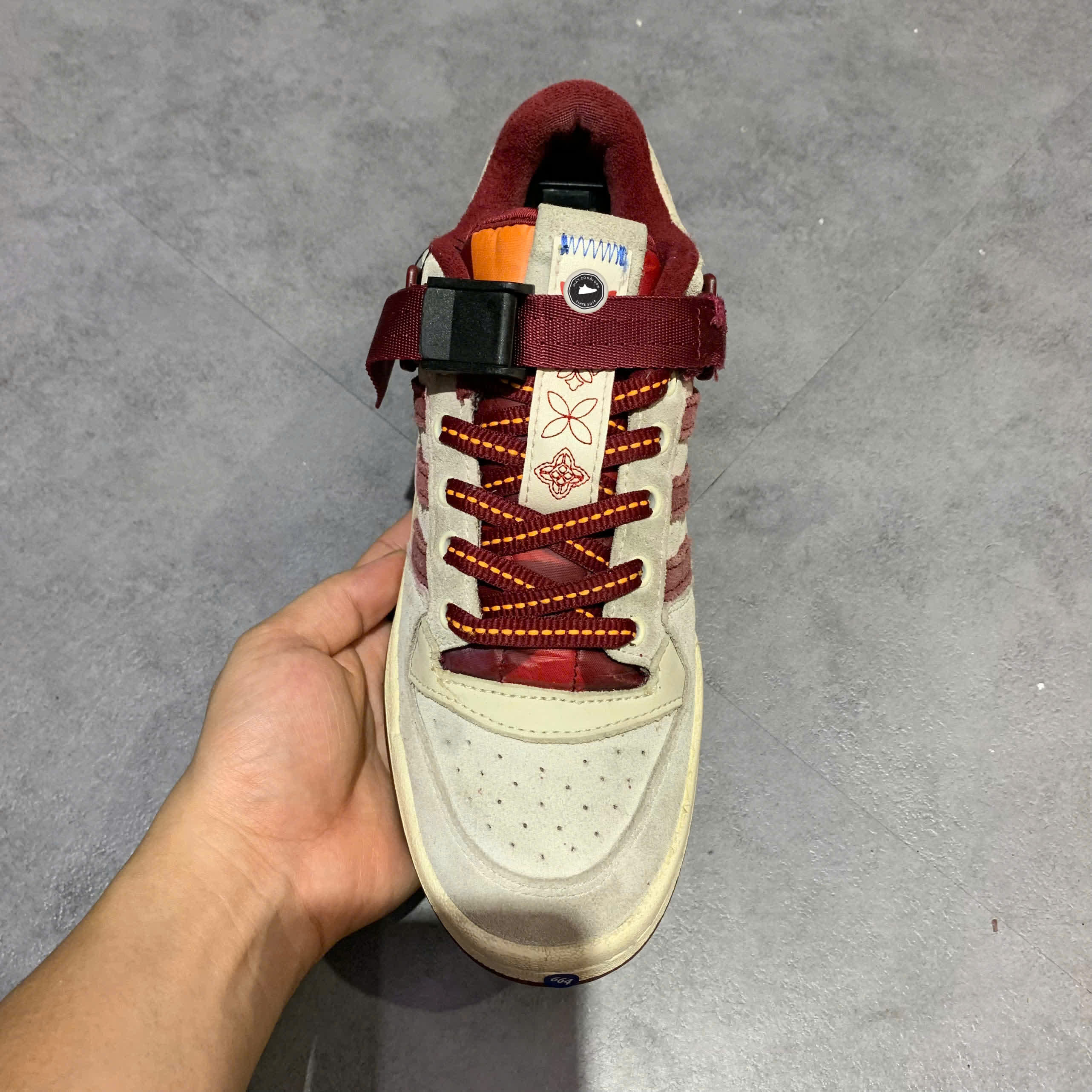 ADIDAS FORUM LOW CHALK BURGUNDY GX8866 SIZE 39 1/3 – GIÀY 2HAND CHÍNH HÃNG