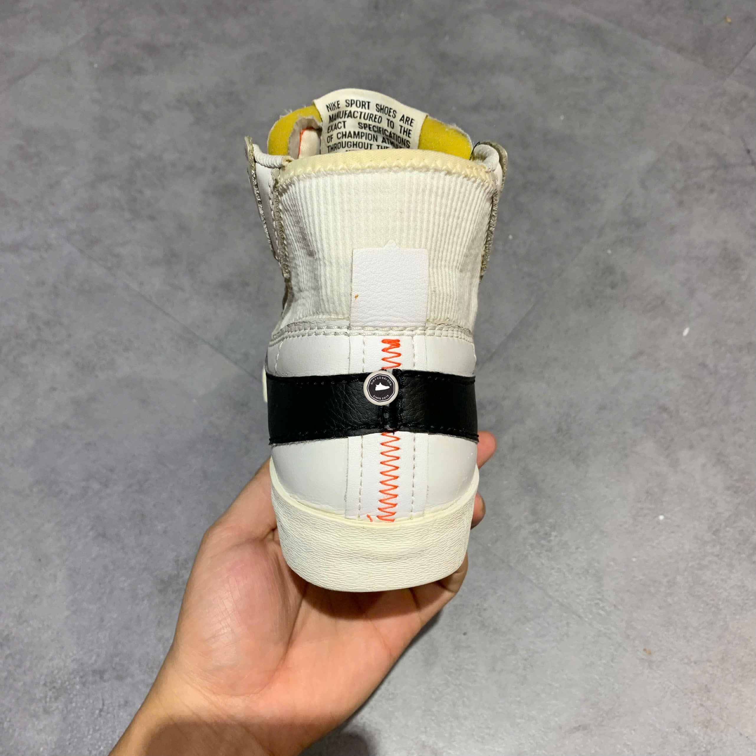 NIKE BLAZER MID ’77 JUMBO WHITE BLACK DD3111-100 SIZE 42 GIÀY 2HAND CHÍNH HÃNG