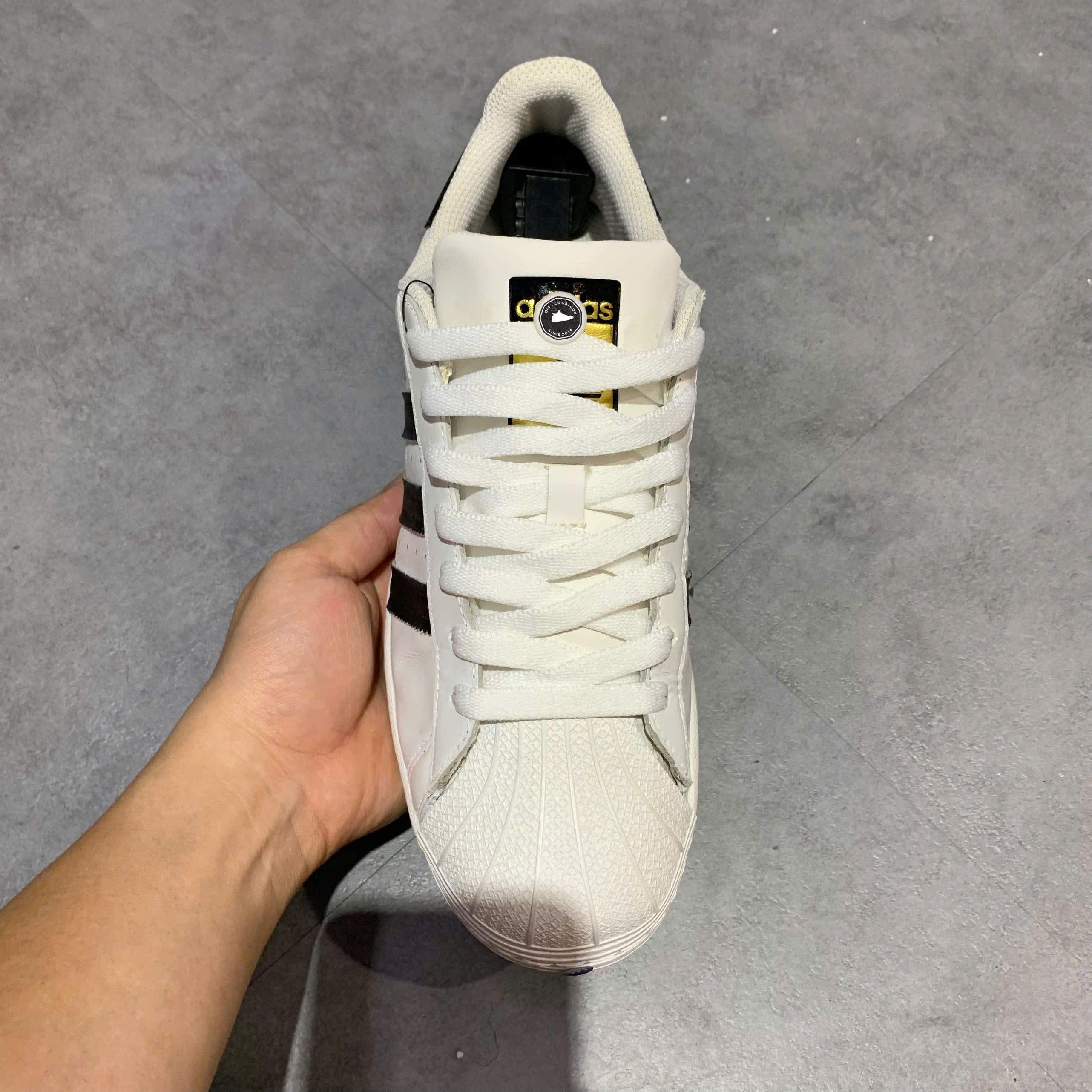 ADIDAS SUPERSTAR “WHITE/BLACK” EG4958 SIZE 41 1/3 – GIÀY 2HAND CHÍNH HÃNG