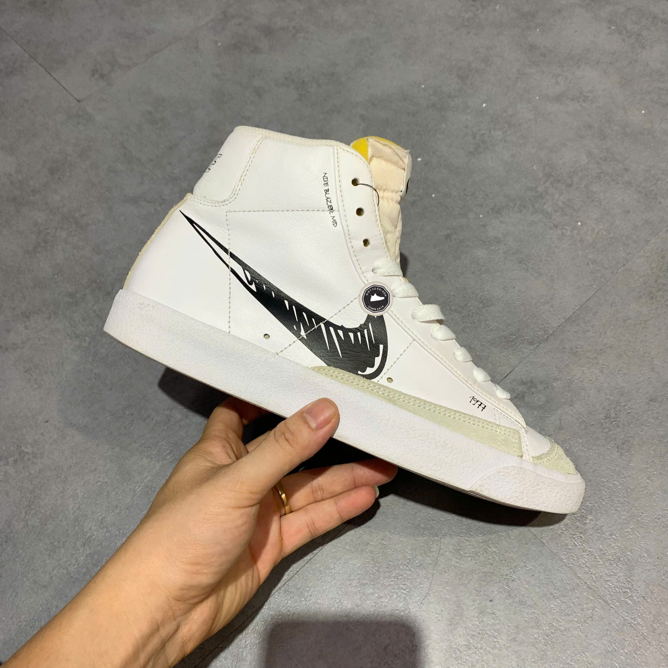 NIKE BLAZER MID ’77 SKETCH BLACK (CW7580‑101) SIZE 41 – GIÀY 2HAND CHÍNH HÃNG