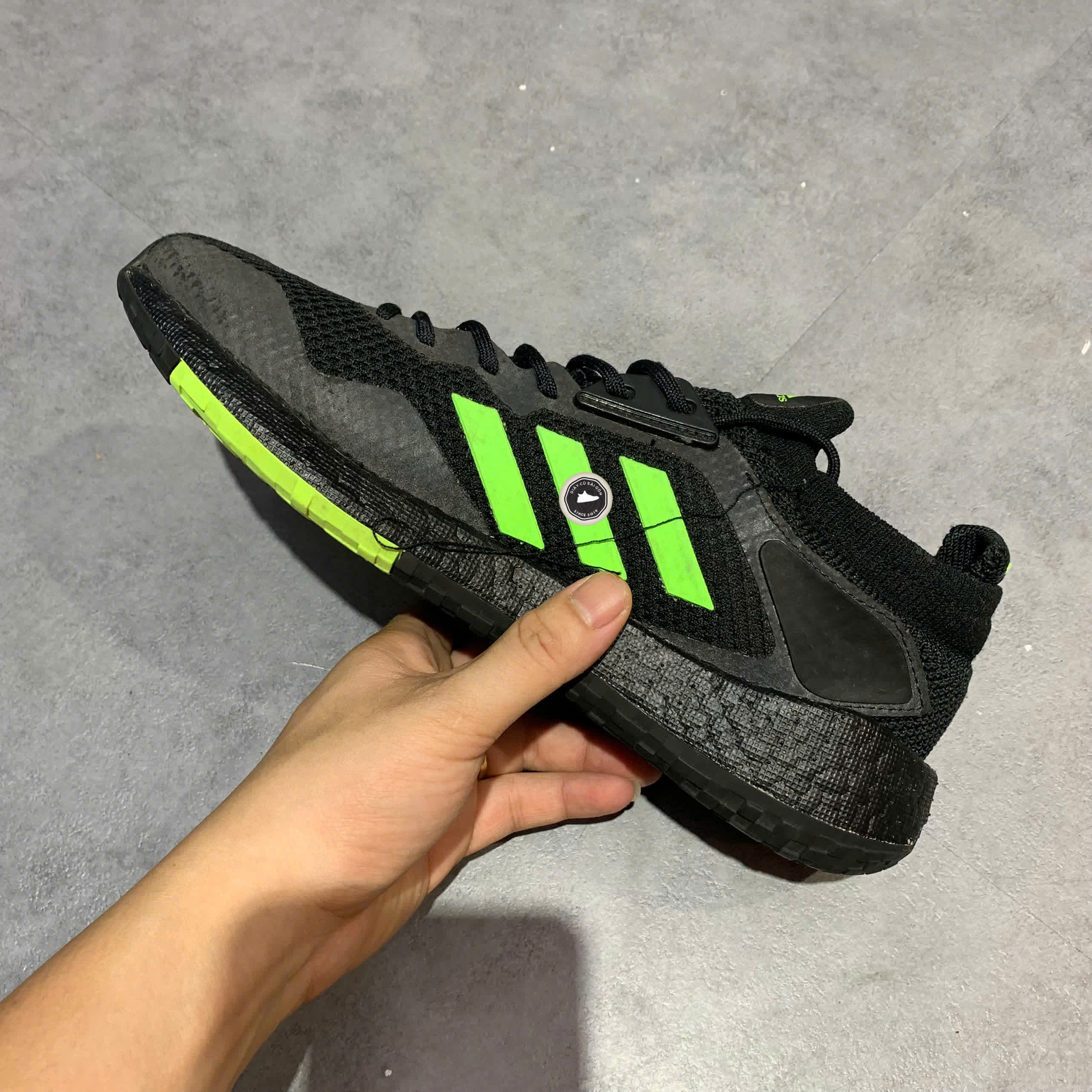 ADIDAS PULSEBOOST HD 'BLACK GREEN' EG9972 SIZE 41 1/3 GIÀY 2HAND CHÍNH HÃNG