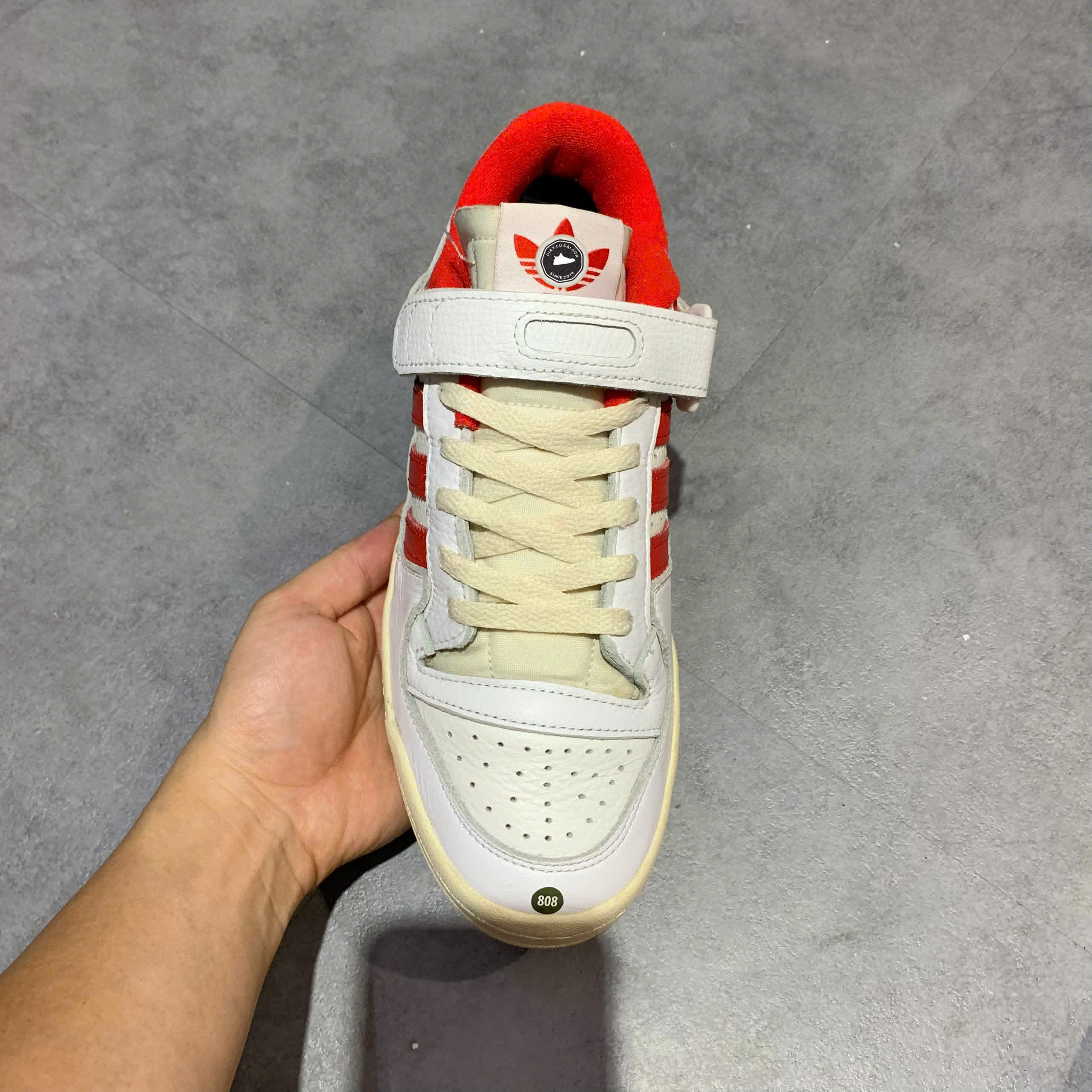 ADIDAS FORUM 84 LOW WHITE CREAM RED GY5848 SIZE 41 1/3 GIÀY 2HAND