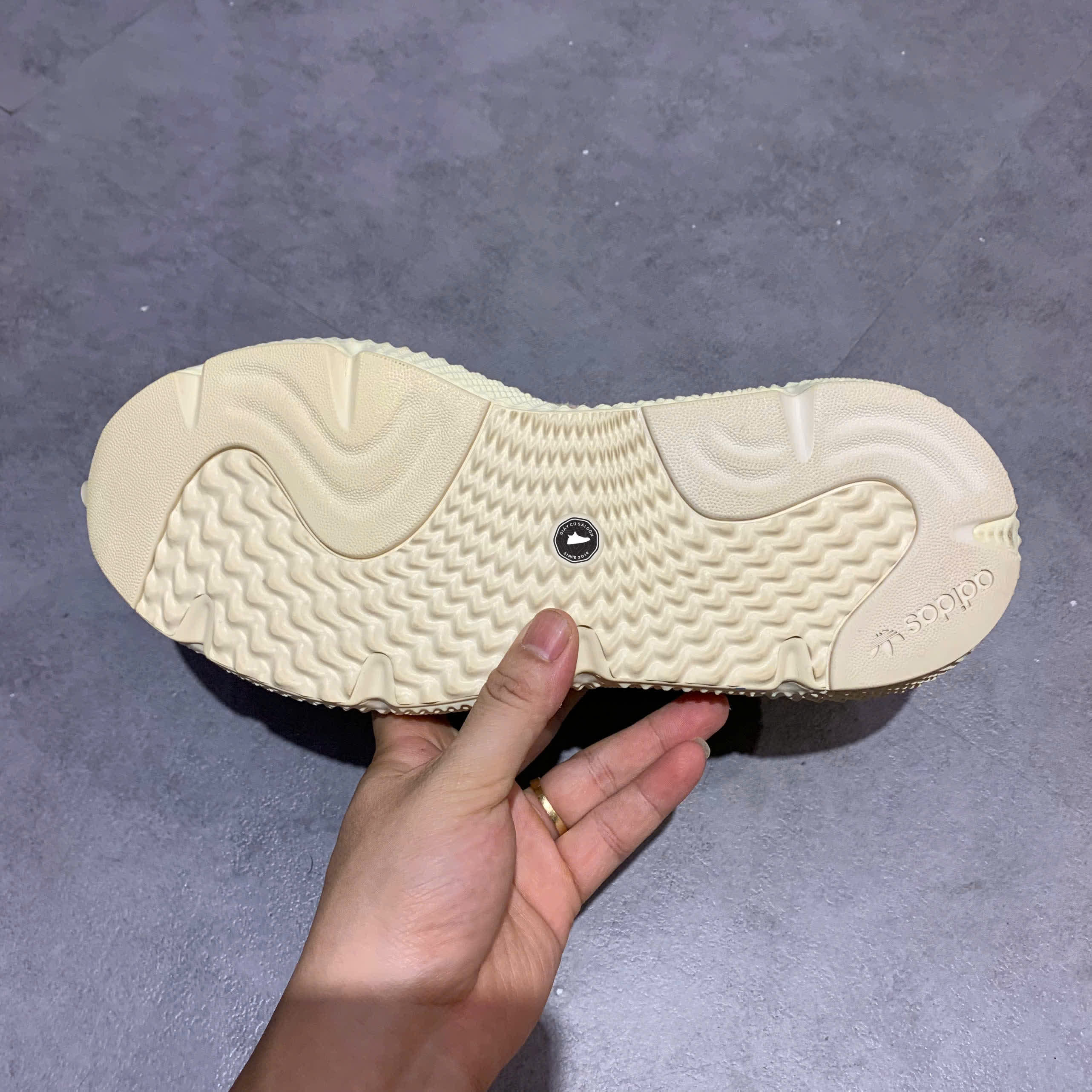 ADIDAS PROPHERE ‘GREY KHAKI’ JI0429 SIZE 41 1/3 GIÀY 2HAND CHÍNH HÃNG
