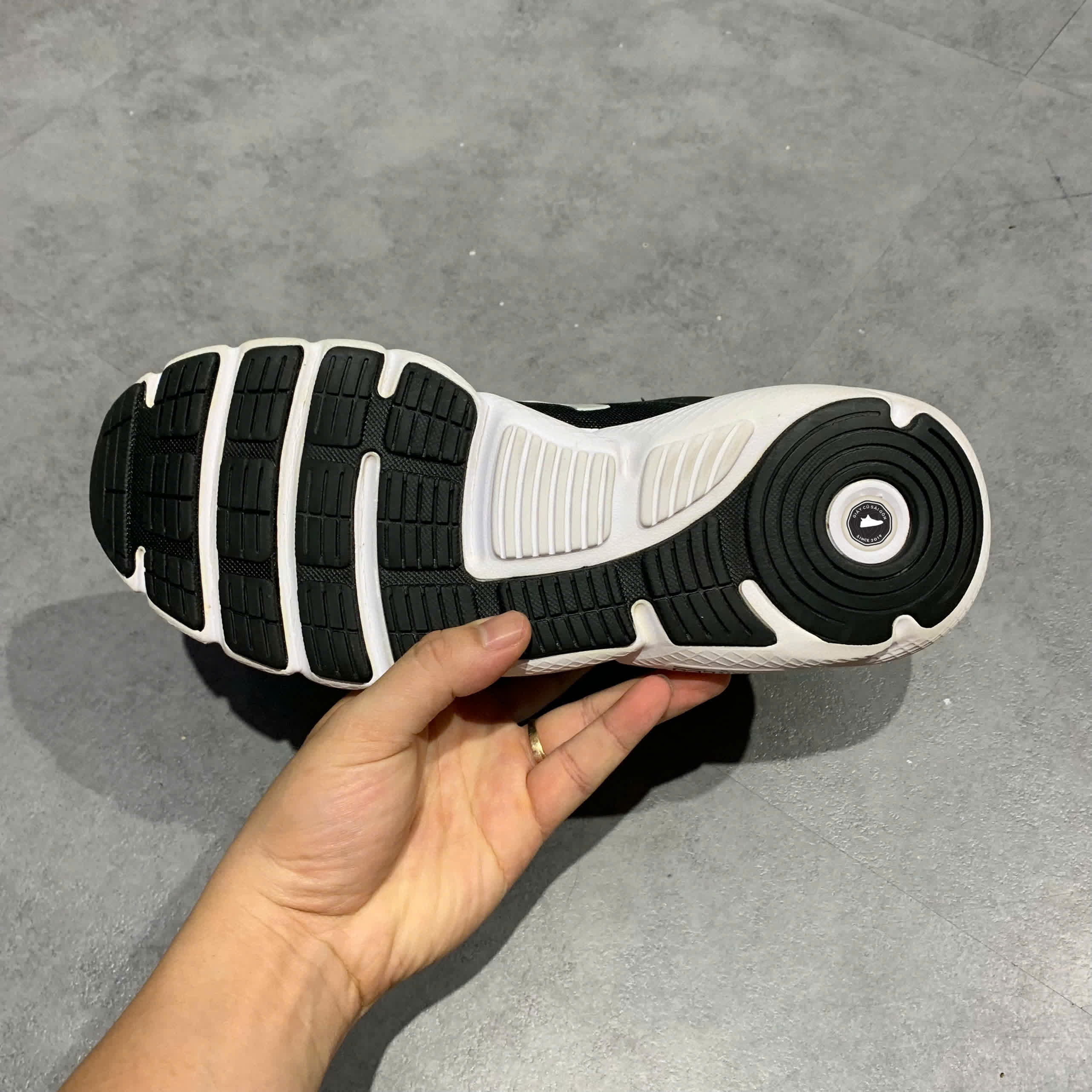 UNDER ARMOUR CHARGED ASSERT 8 3021952 001 – GIÀY 2HAND CHÍNH HÃNG PVN19369