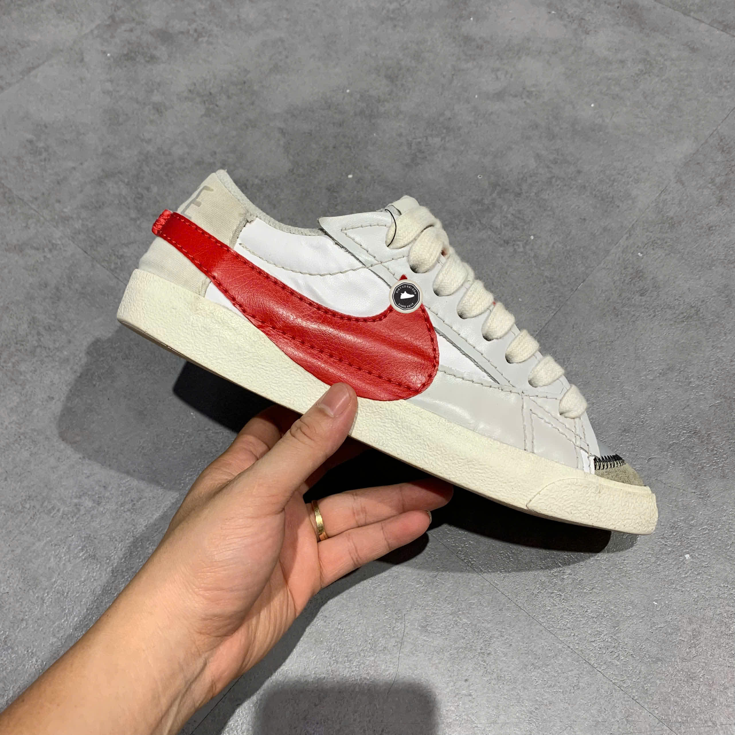 NIKE BLAZER LOW ’77 JUMBO DQ8769 100 – GIÀY 2HAND CHÍNH HÃNG PVN19356