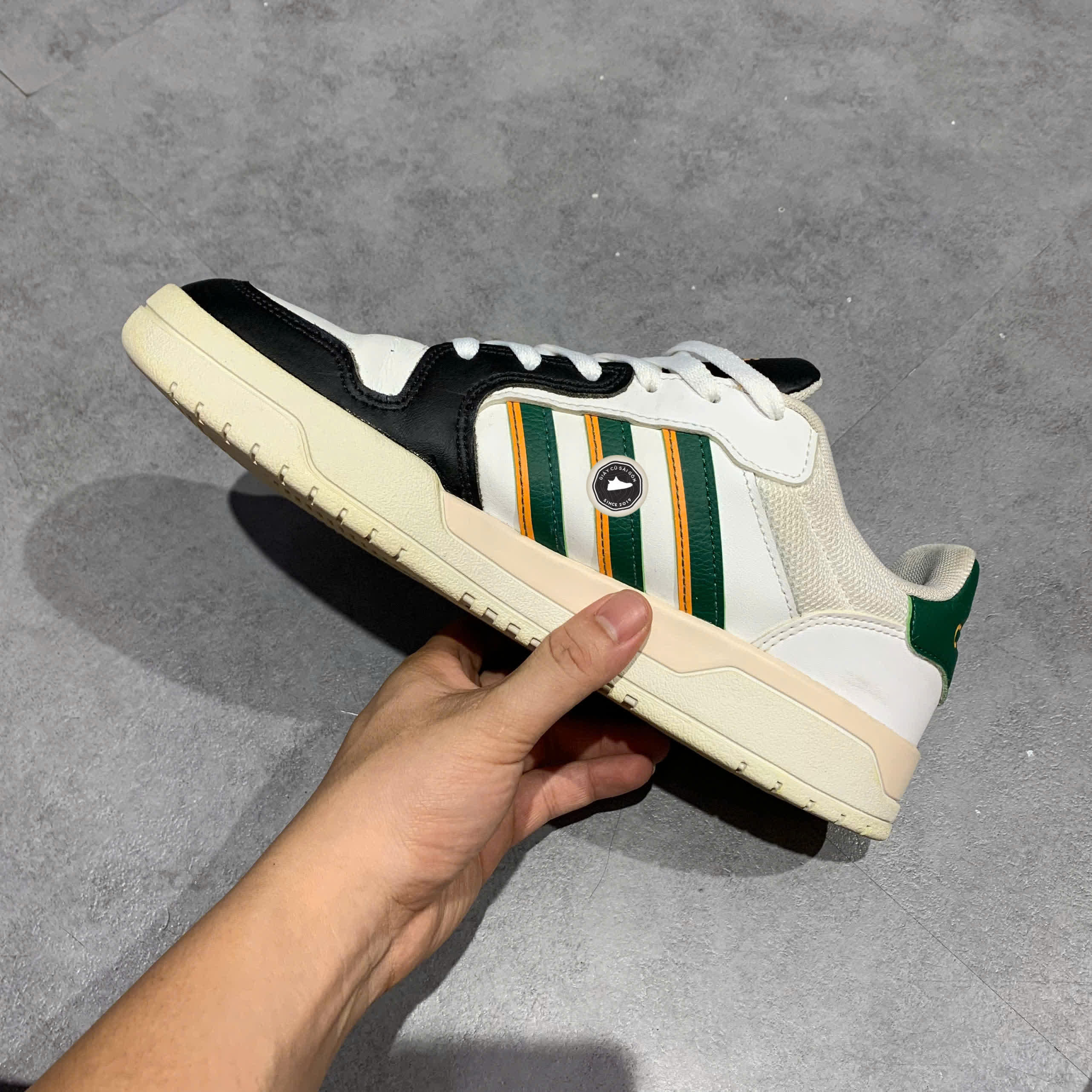 ADIDAS ENTRAP 'WHITE BLACK GREEN' - SIZE 43 1/3 - GIÀY 2HAND CHÍNH HÃNG