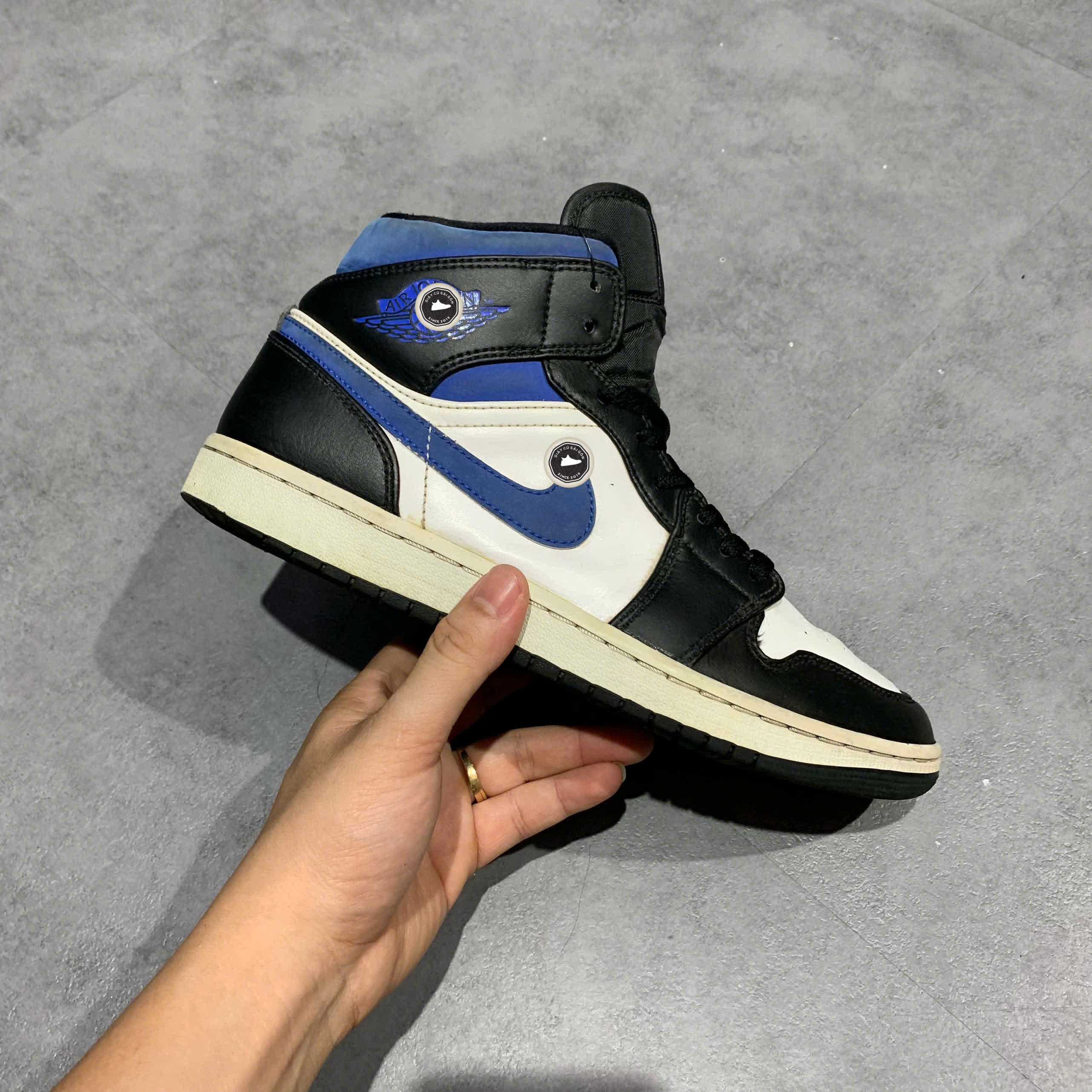 NIKE AIR JORDAN 1 MID “RACER BLUE/WHITE/BLACK” 554724 140 – GIÀY 2HAND CHÍNH HÃNG PVN19180